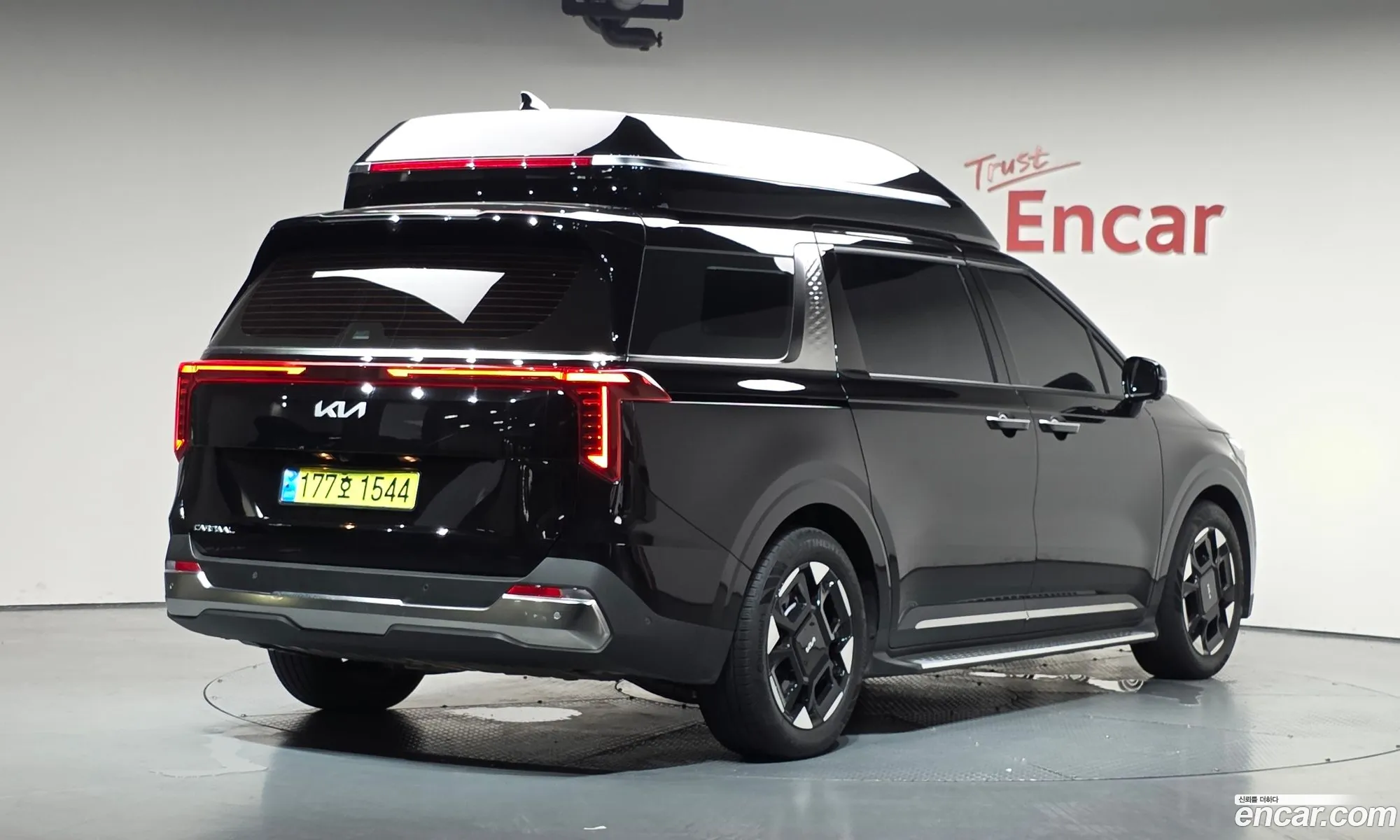 Kia Carnival 2024 — 9