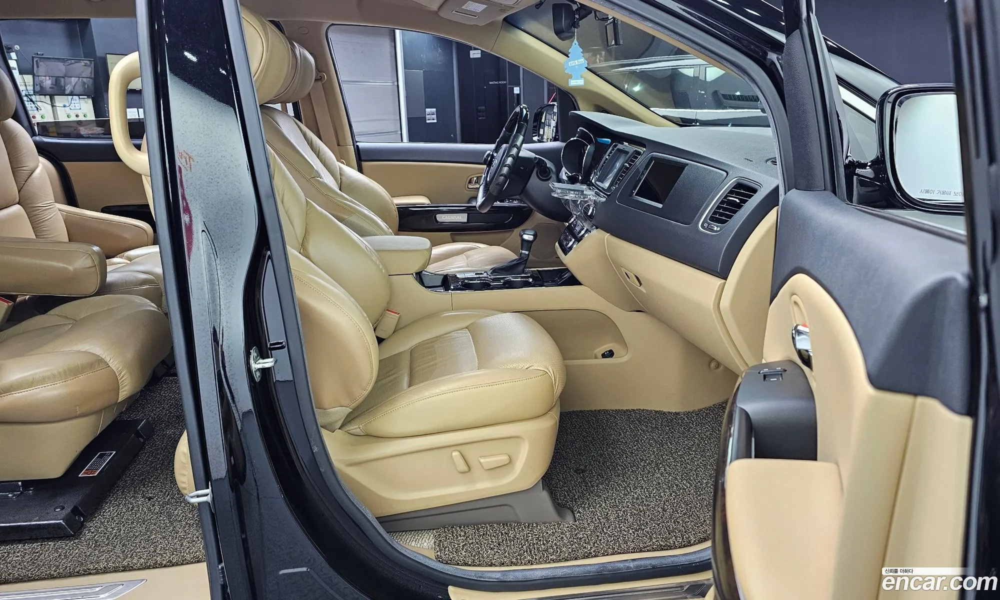 Kia Carnival 2018 — 29