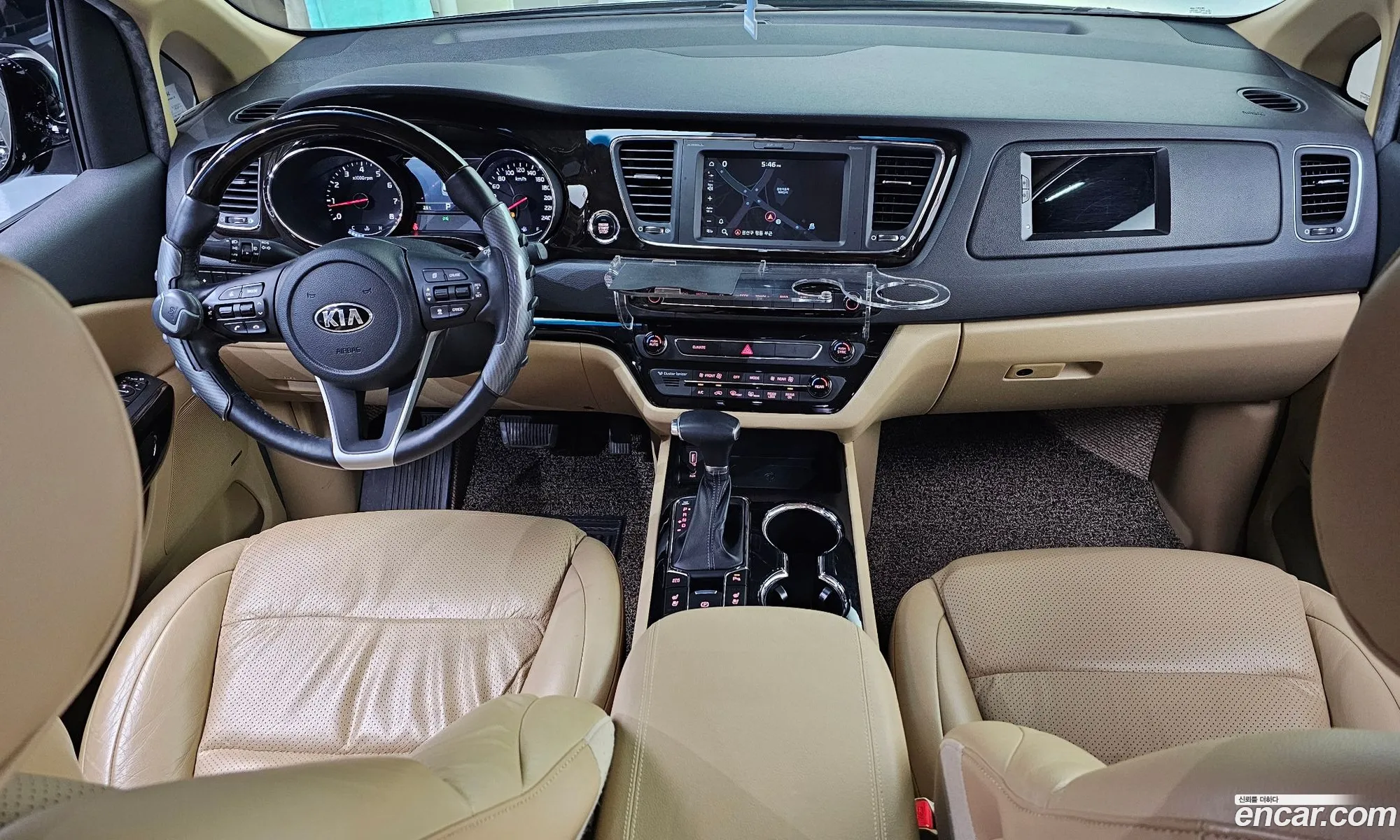 Kia Carnival 2018 — 17