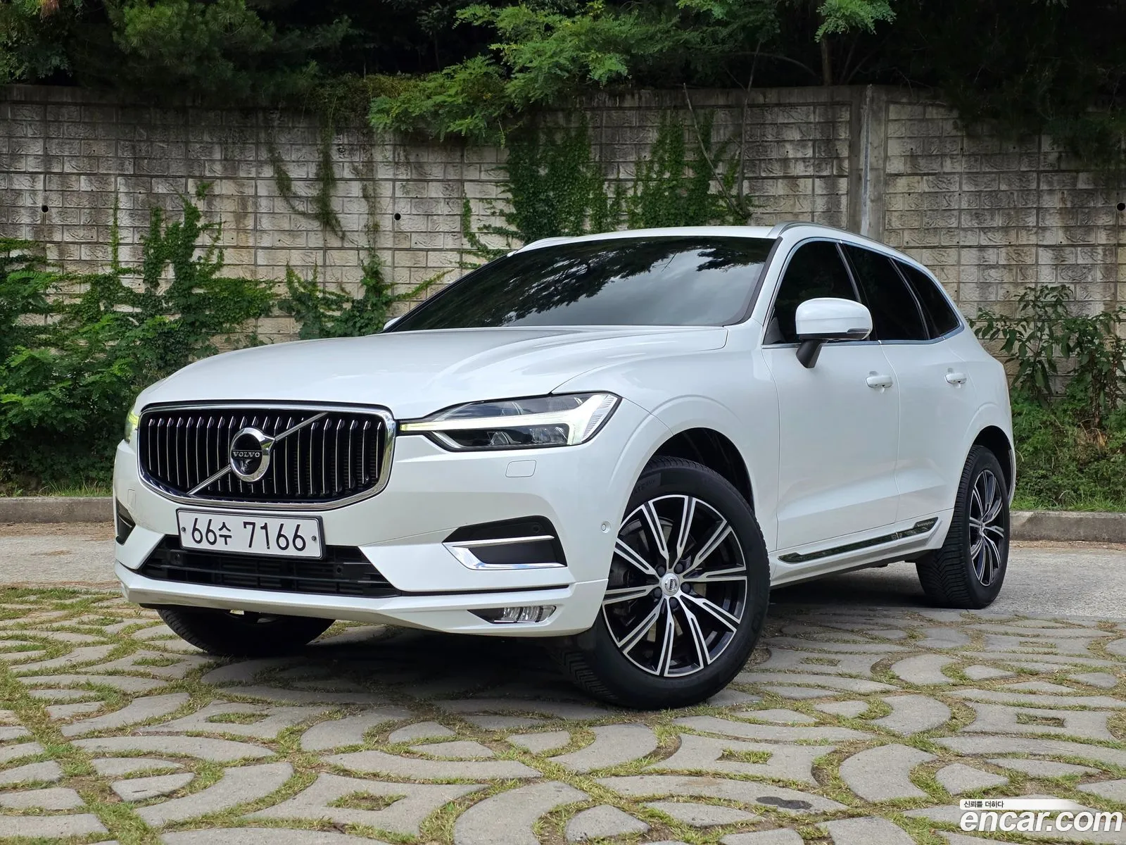 Volvo XC60 2019 — 19