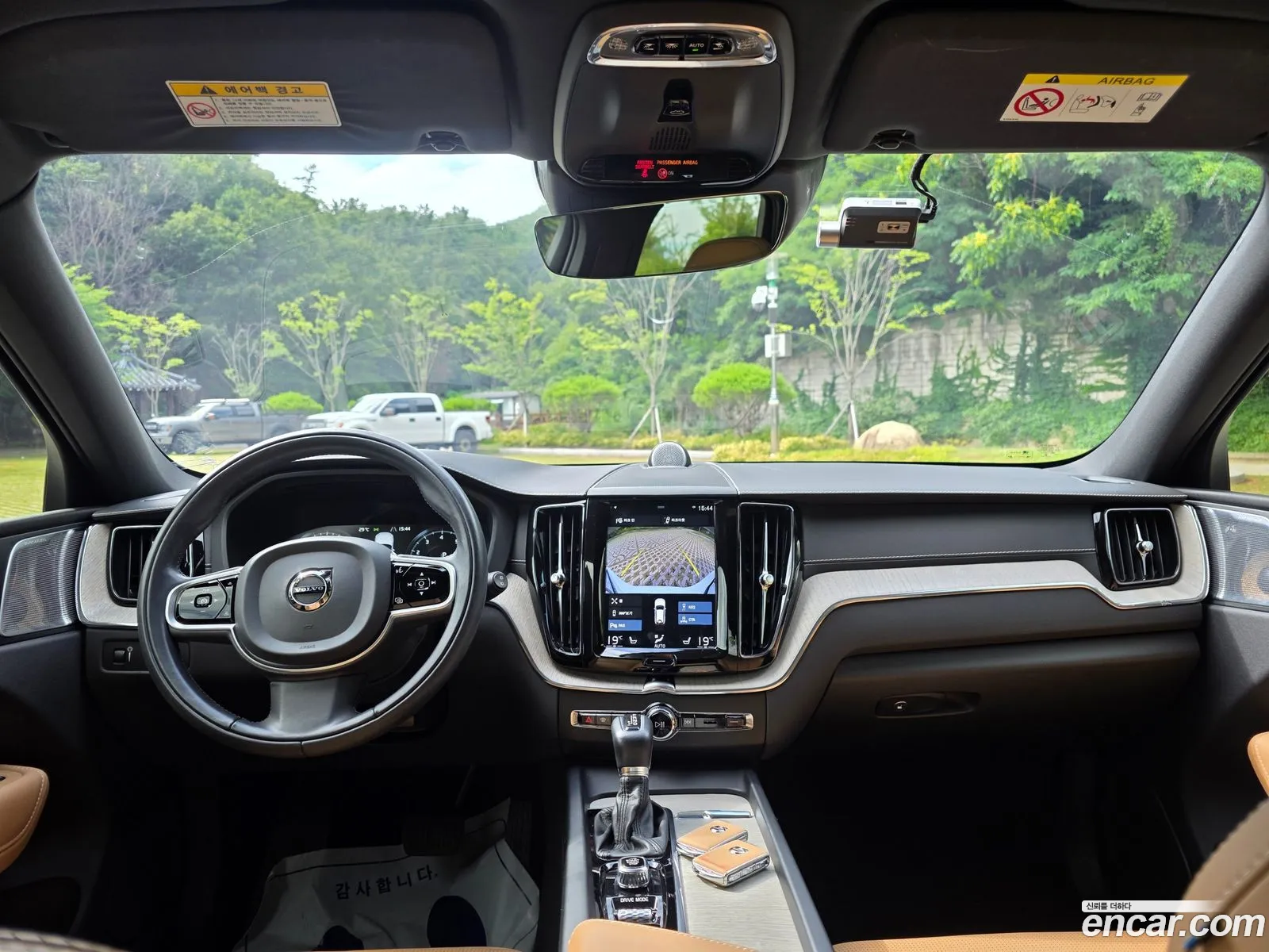 Volvo XC60 2019 — 2