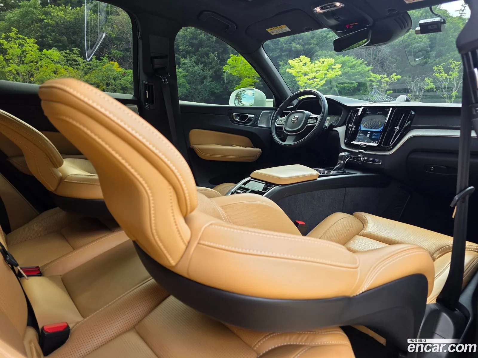 Volvo XC60 2019 — 17