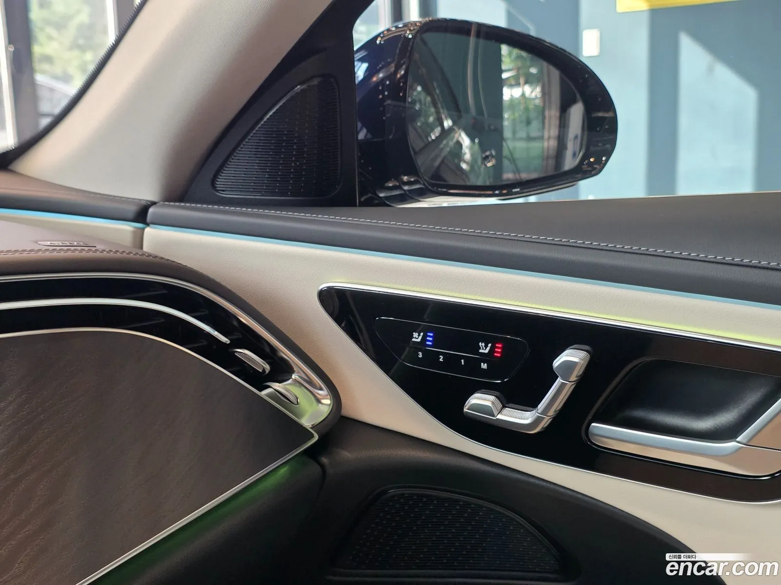 Mercedes-Benz E-Class W214 2025 — 13