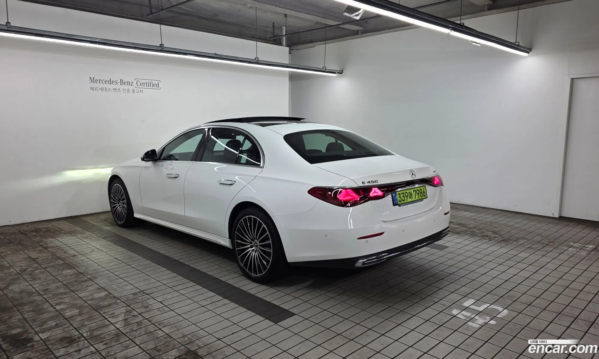 Mercedes-Benz E-Class W214 2025 — 16