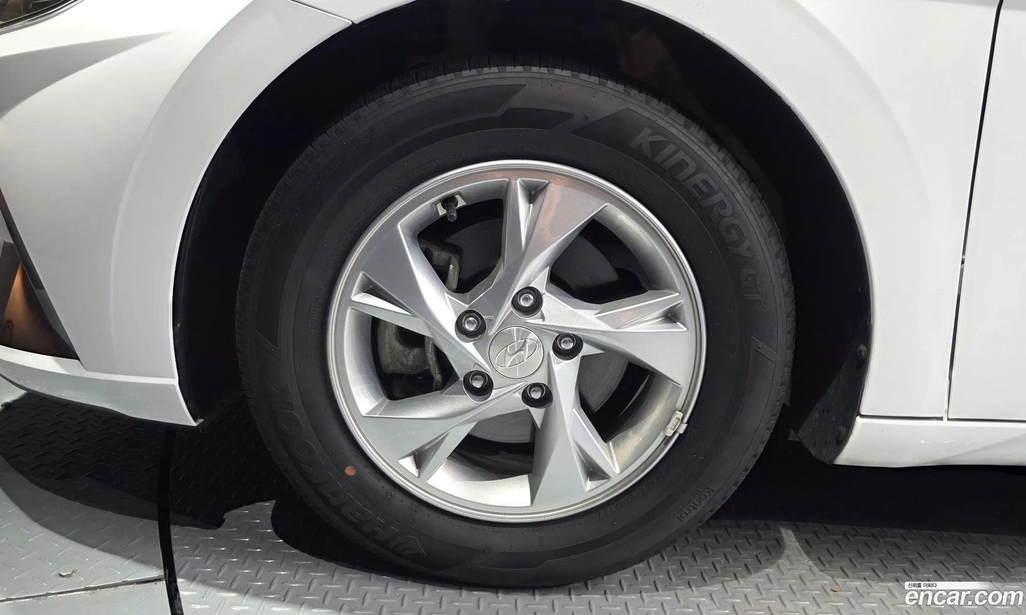 Hyundai Elantra 2021 — 9