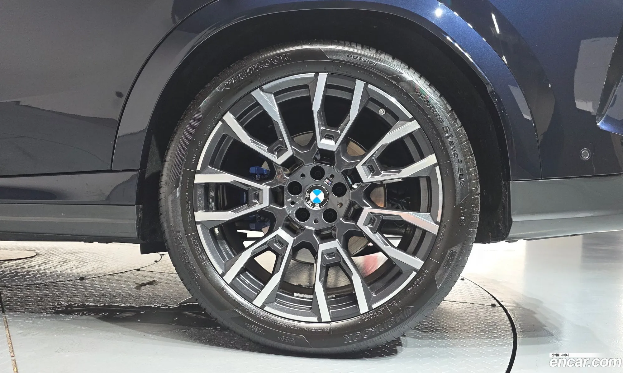 BMW X6 2025 — 27