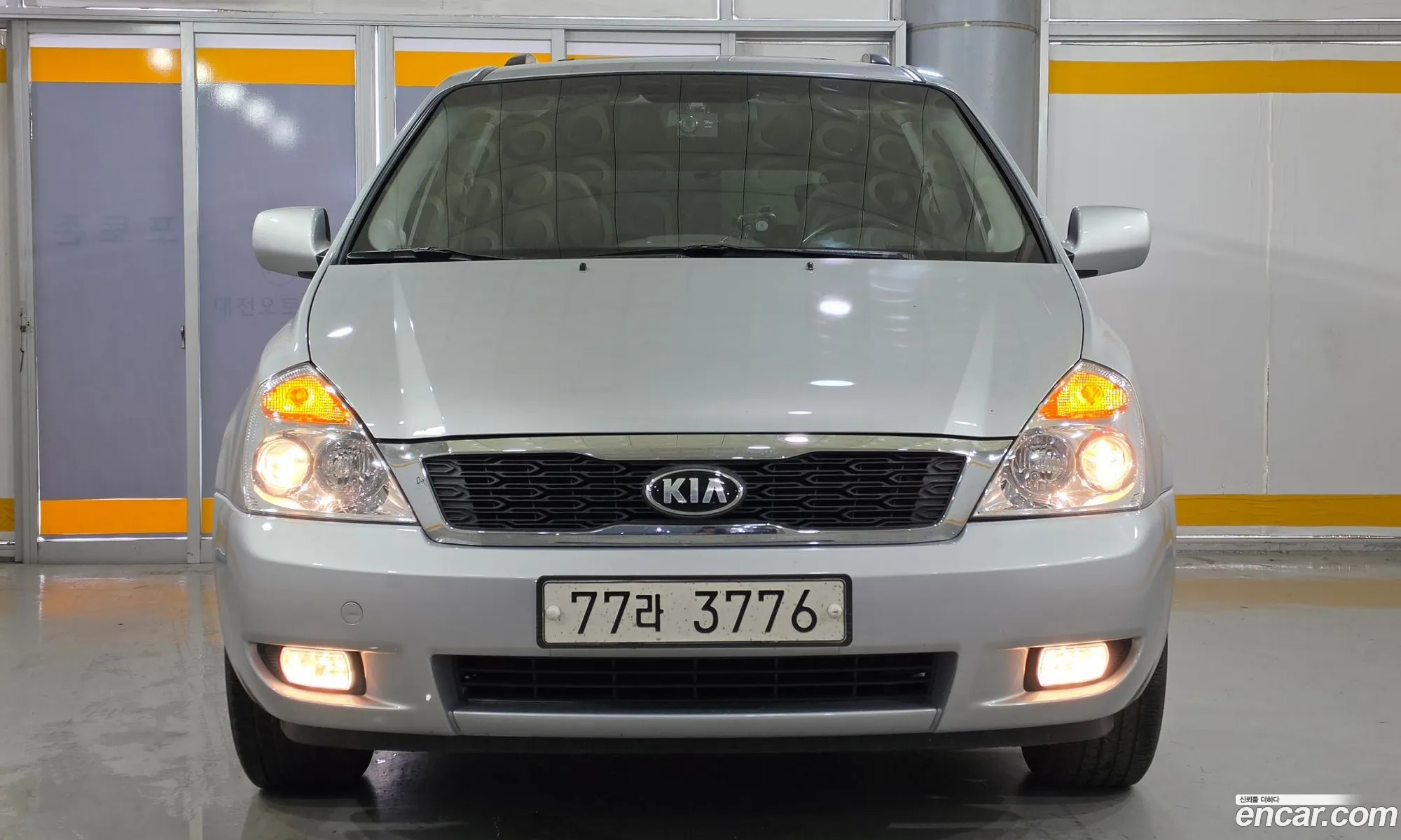 Kia Grand Carnival 2009 — 9