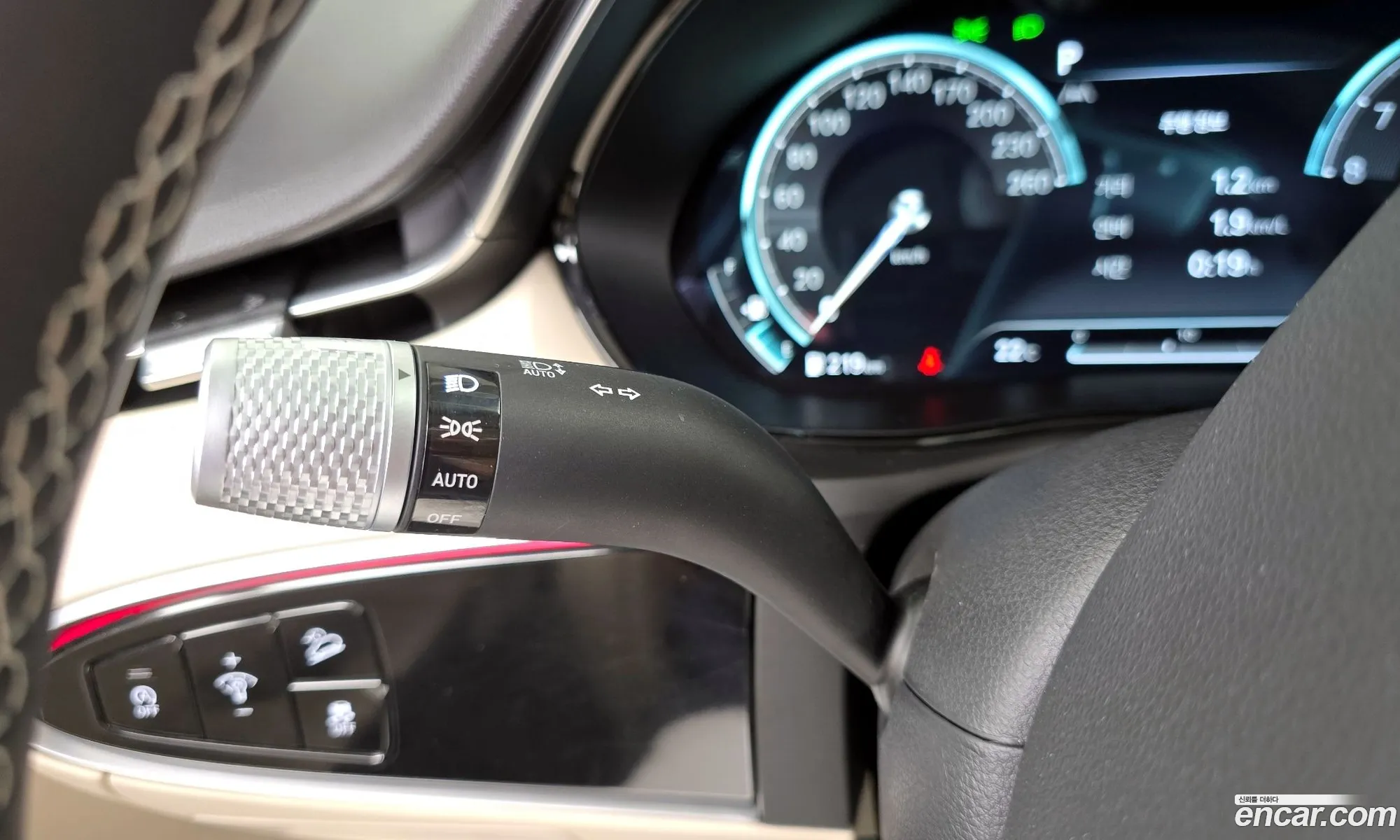 Genesis GV70 2024 — 33
