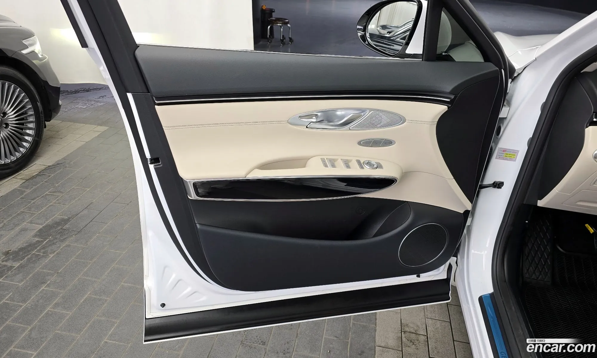 Genesis GV70 2024 — 9