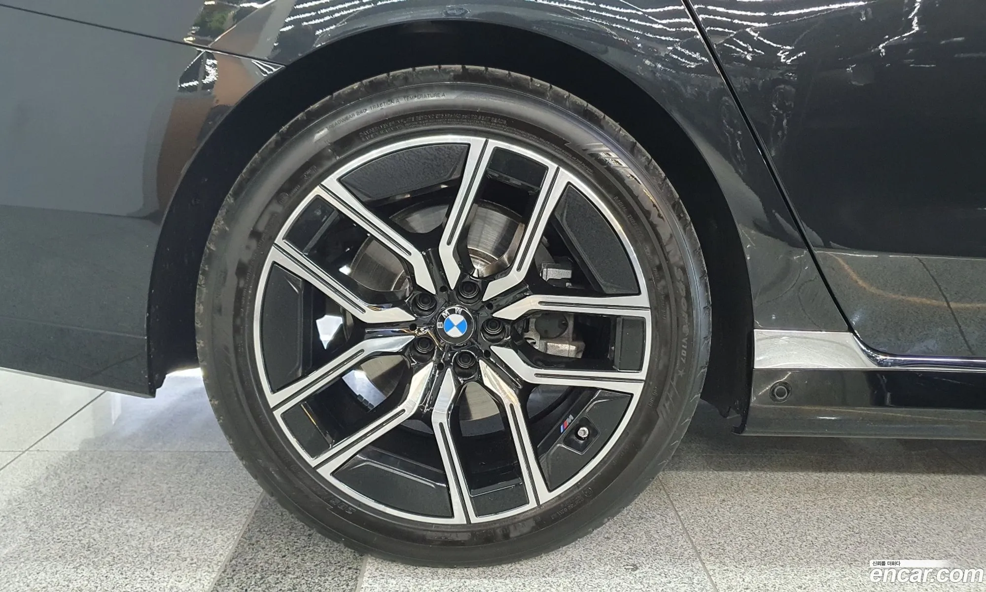 BMW 7 Series 2025 — 19