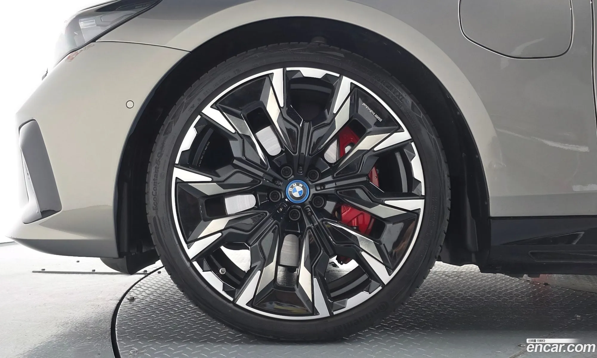 BMW 5 Series 2025 — 10