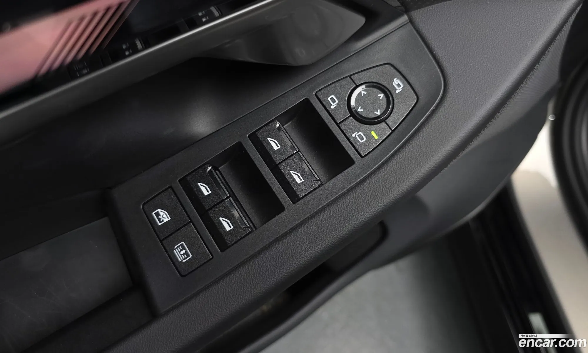 BMW 5 Series 2025 — 8