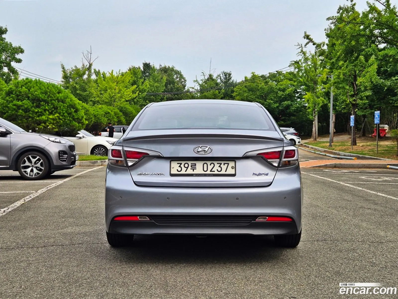 Hyundai LF Sonata Hybrid 2015 — 10
