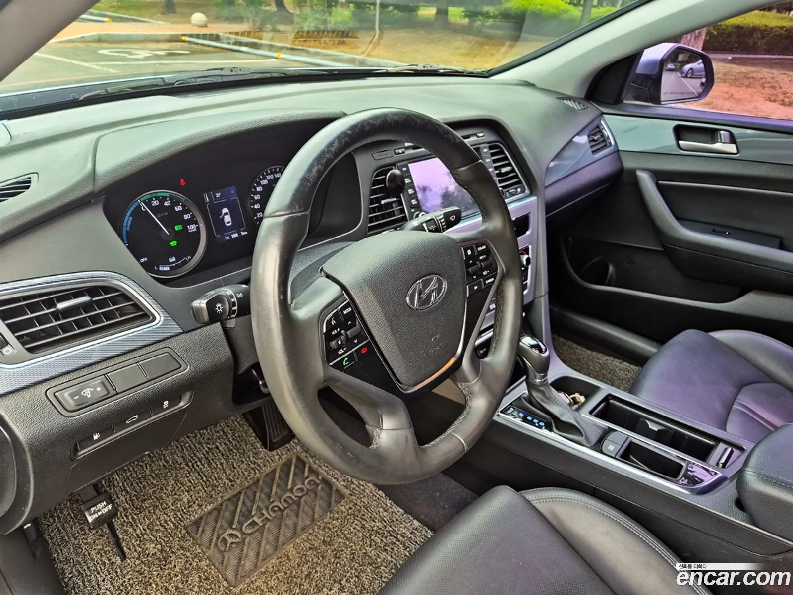 Hyundai LF Sonata Hybrid 2015 — 15