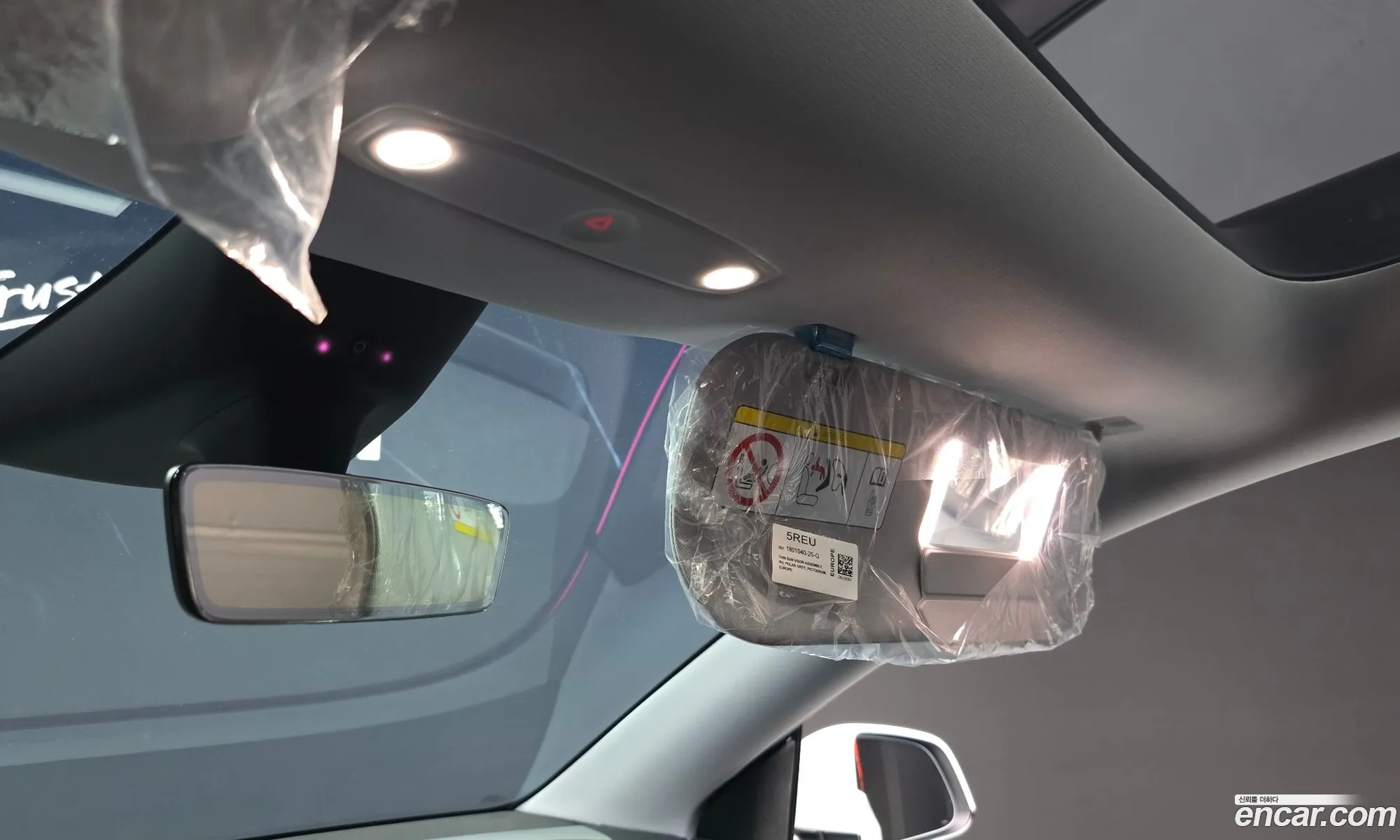 Tesla Model Y 2025 LRWYGCFJSSC045255 — 31