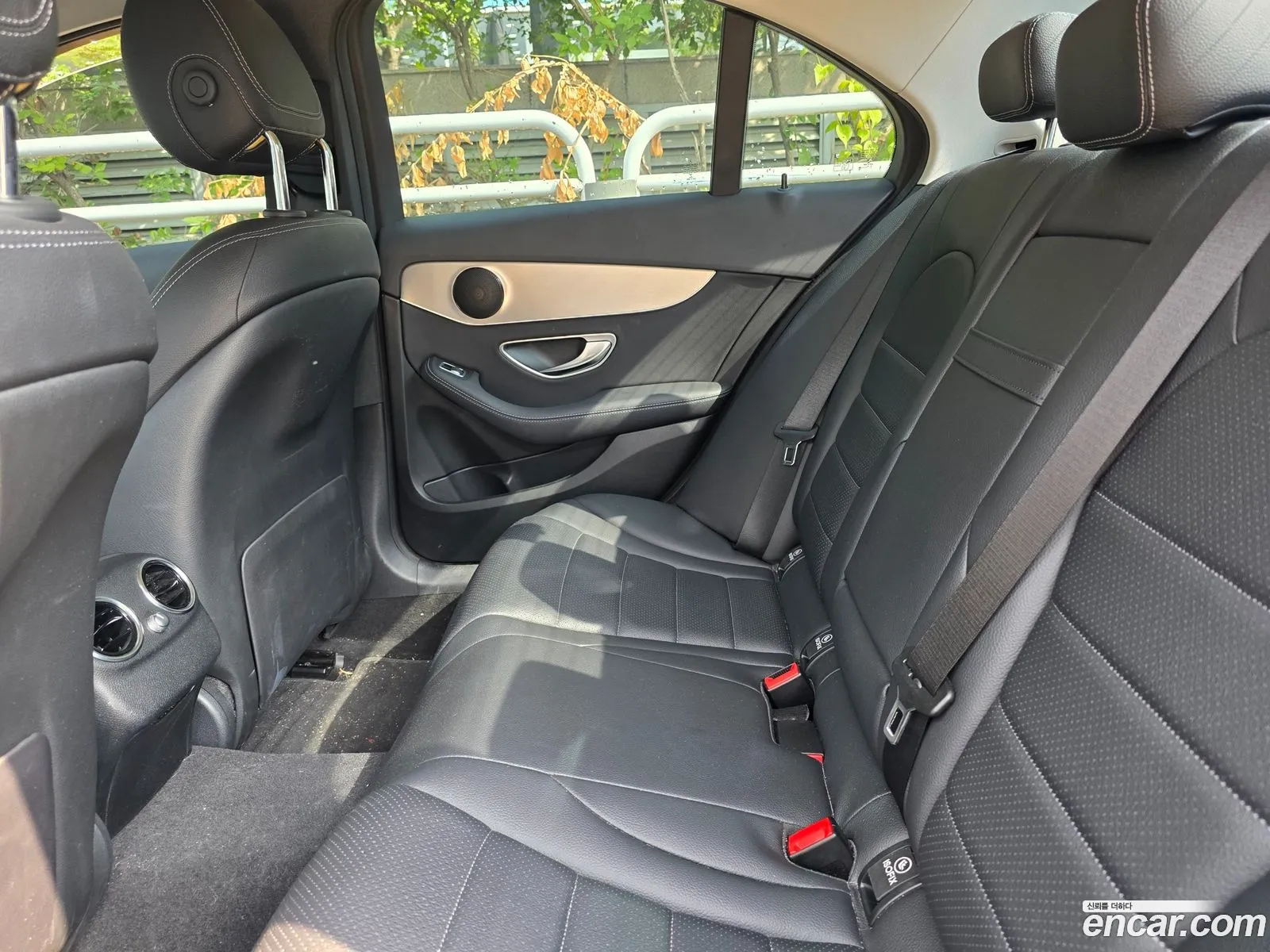Mercedes-Benz C-Class W205 2020 — 15