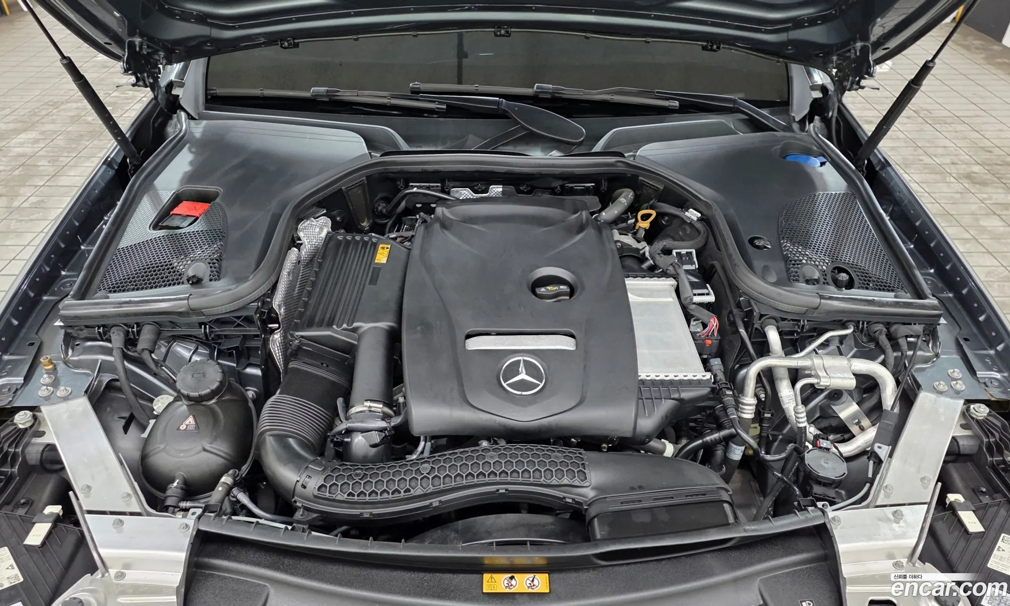 Mercedes-Benz E-Class W213 2023 — 11