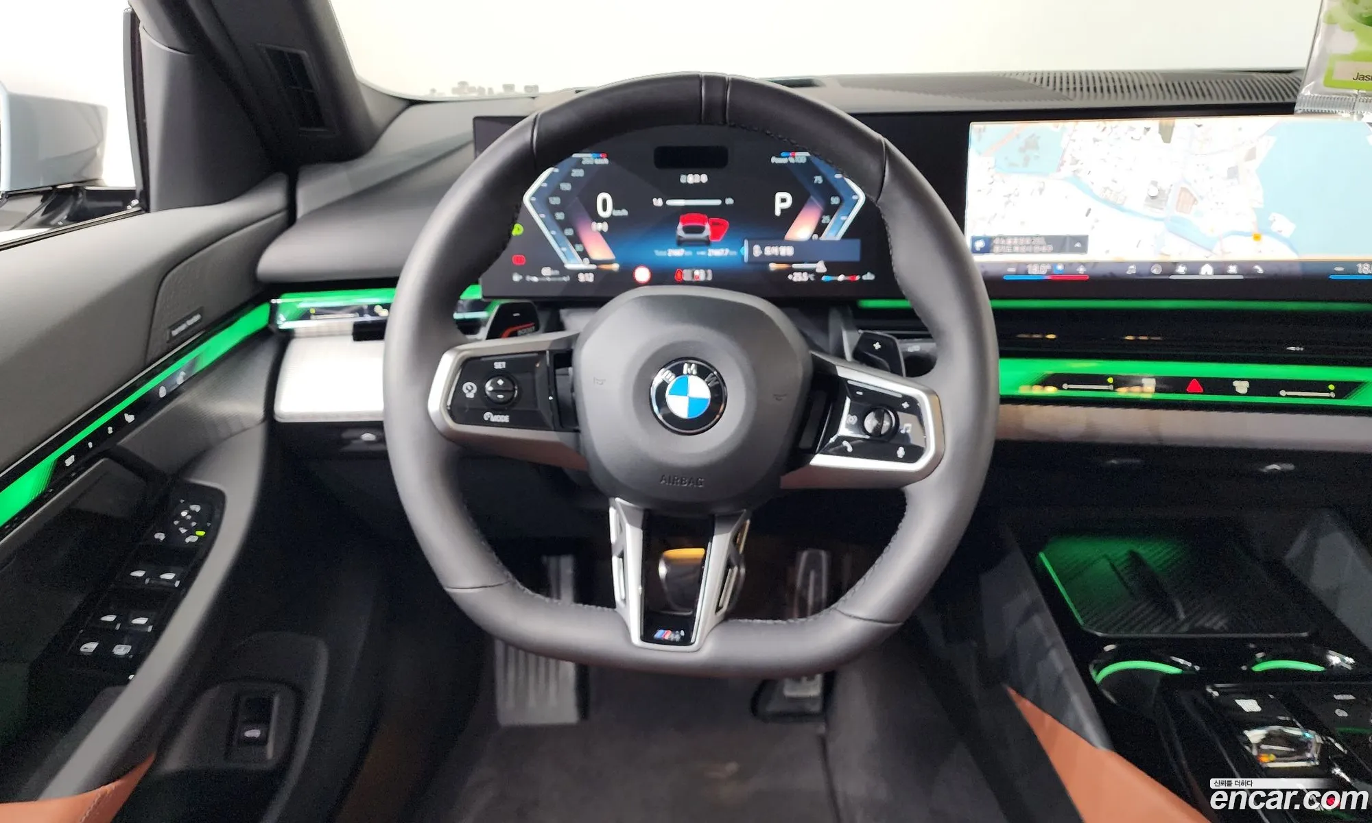 BMW 5 Series 2025 WBA51FJ07SCV32929 — 4
