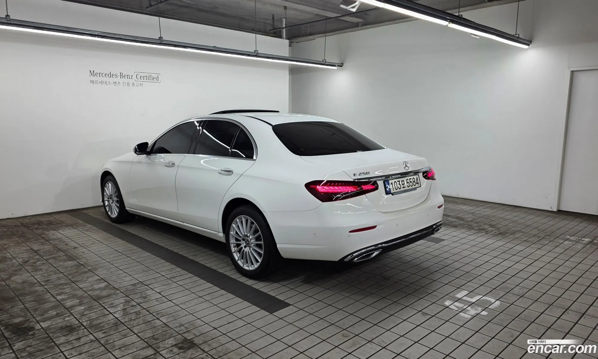 Mercedes-Benz E-Class W213 2023 — 16