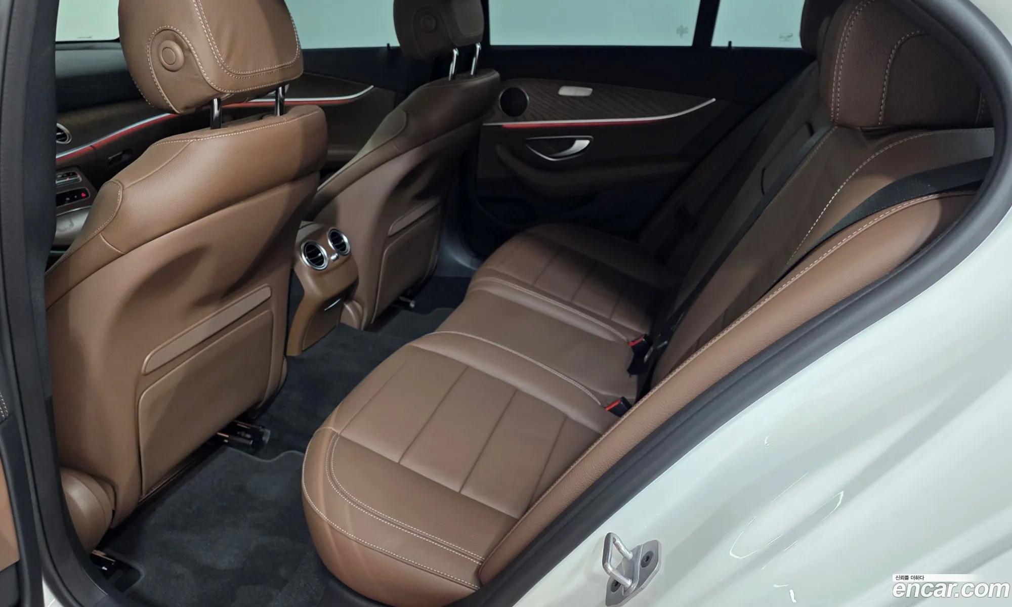 Mercedes-Benz E-Class W213 2023 — 15