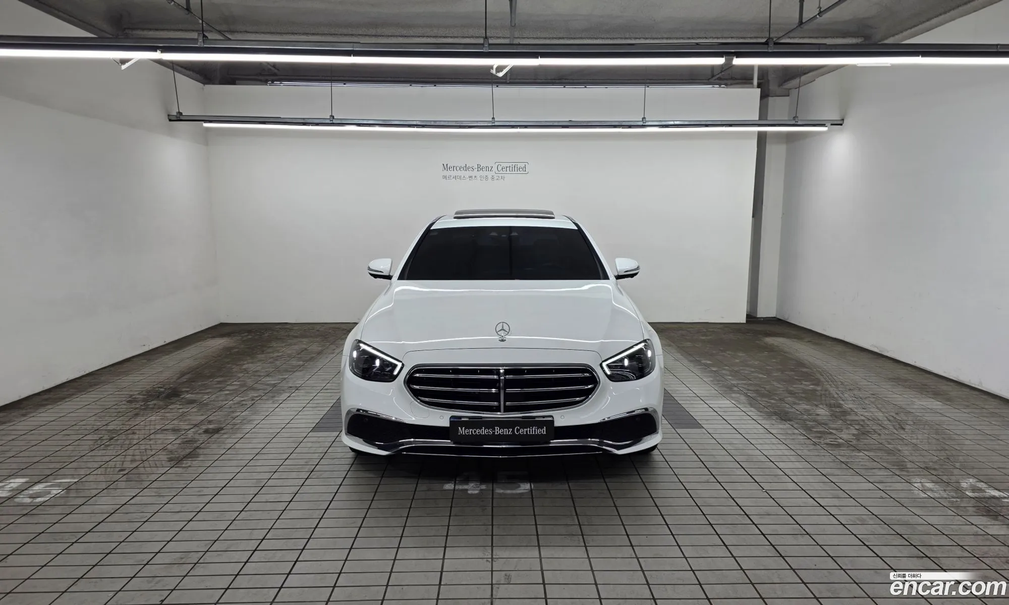 Mercedes-Benz E-Class W213 2023 — 12