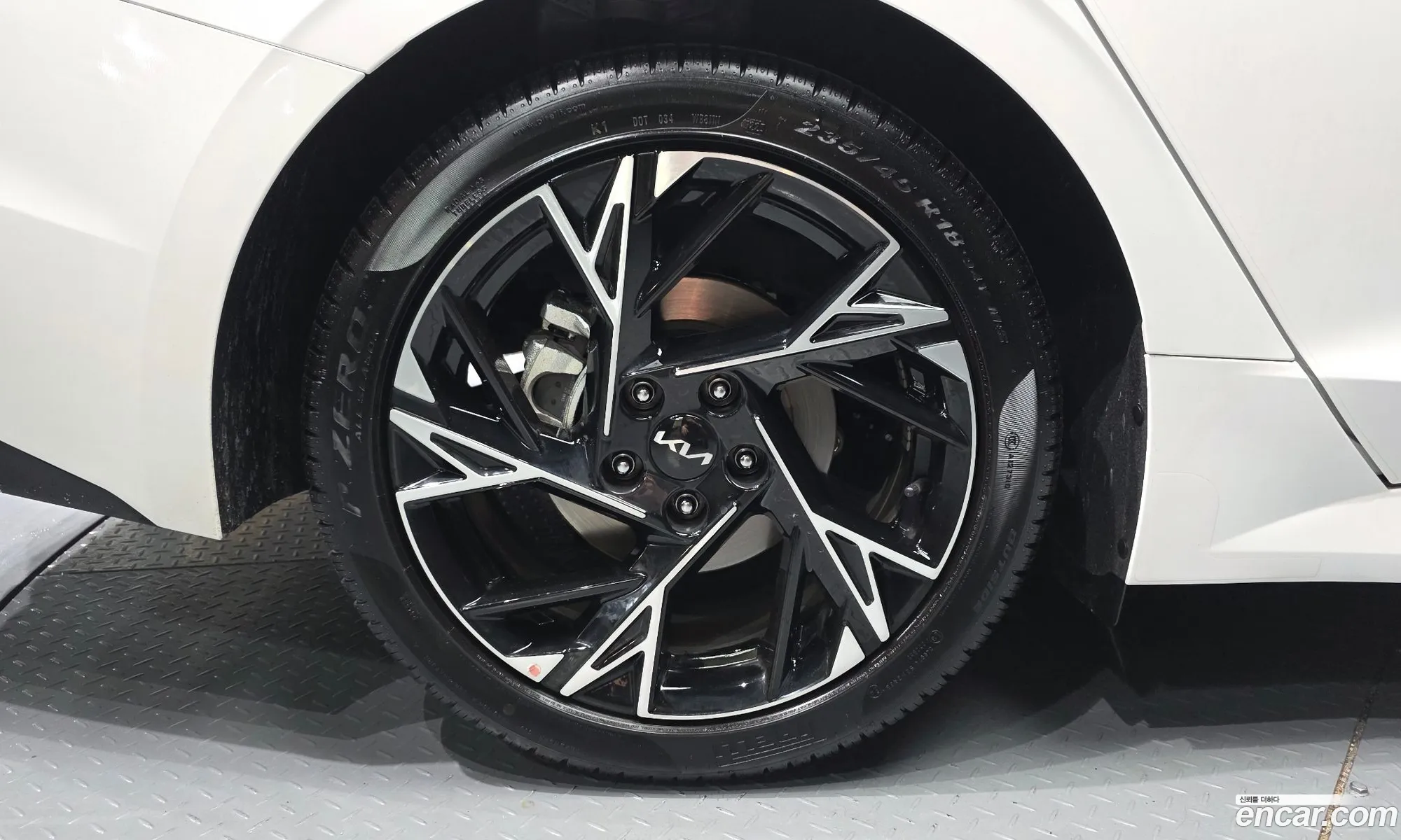 Kia K5 Hybrid 2026 — 8