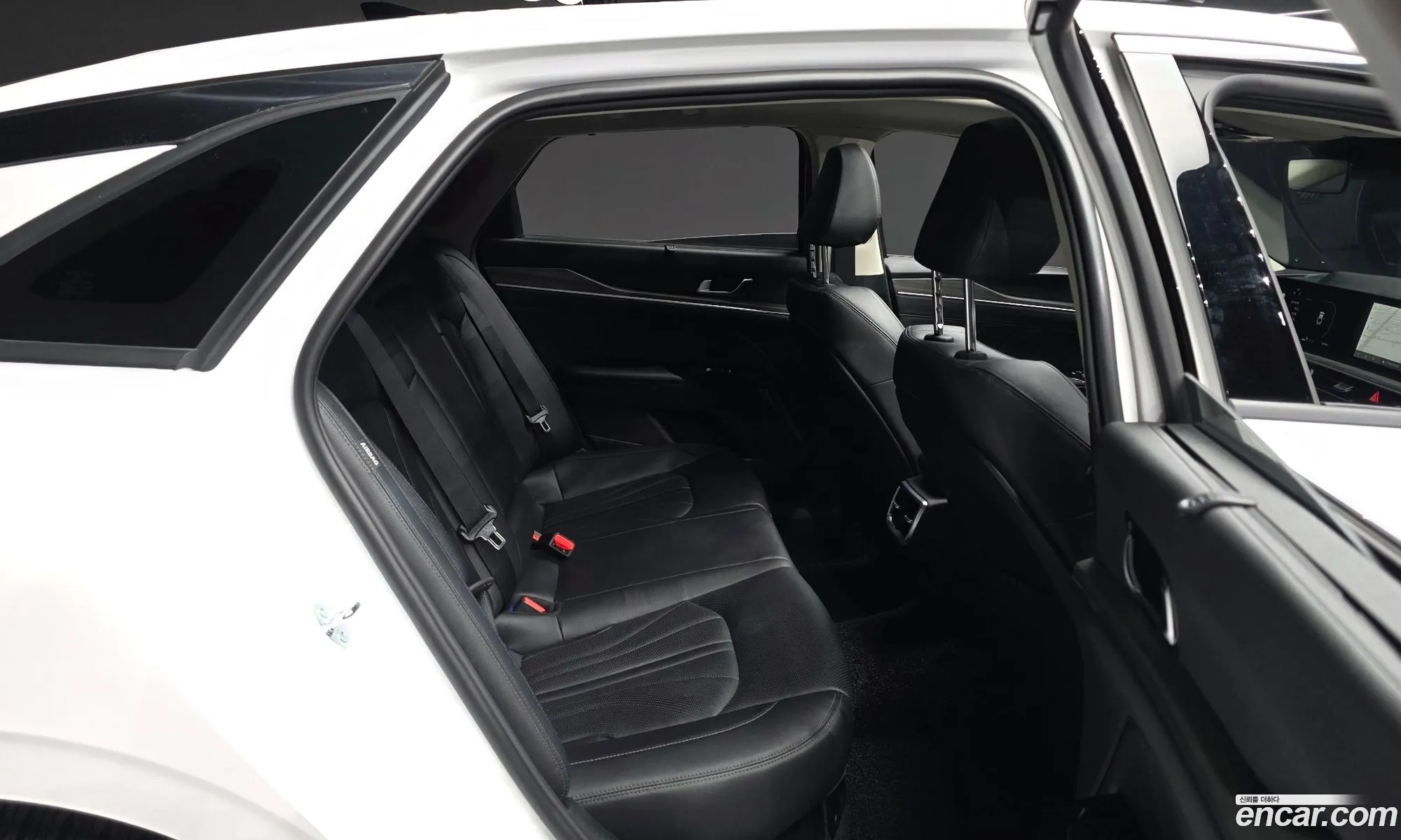 Kia K5 Hybrid 2026 — 9