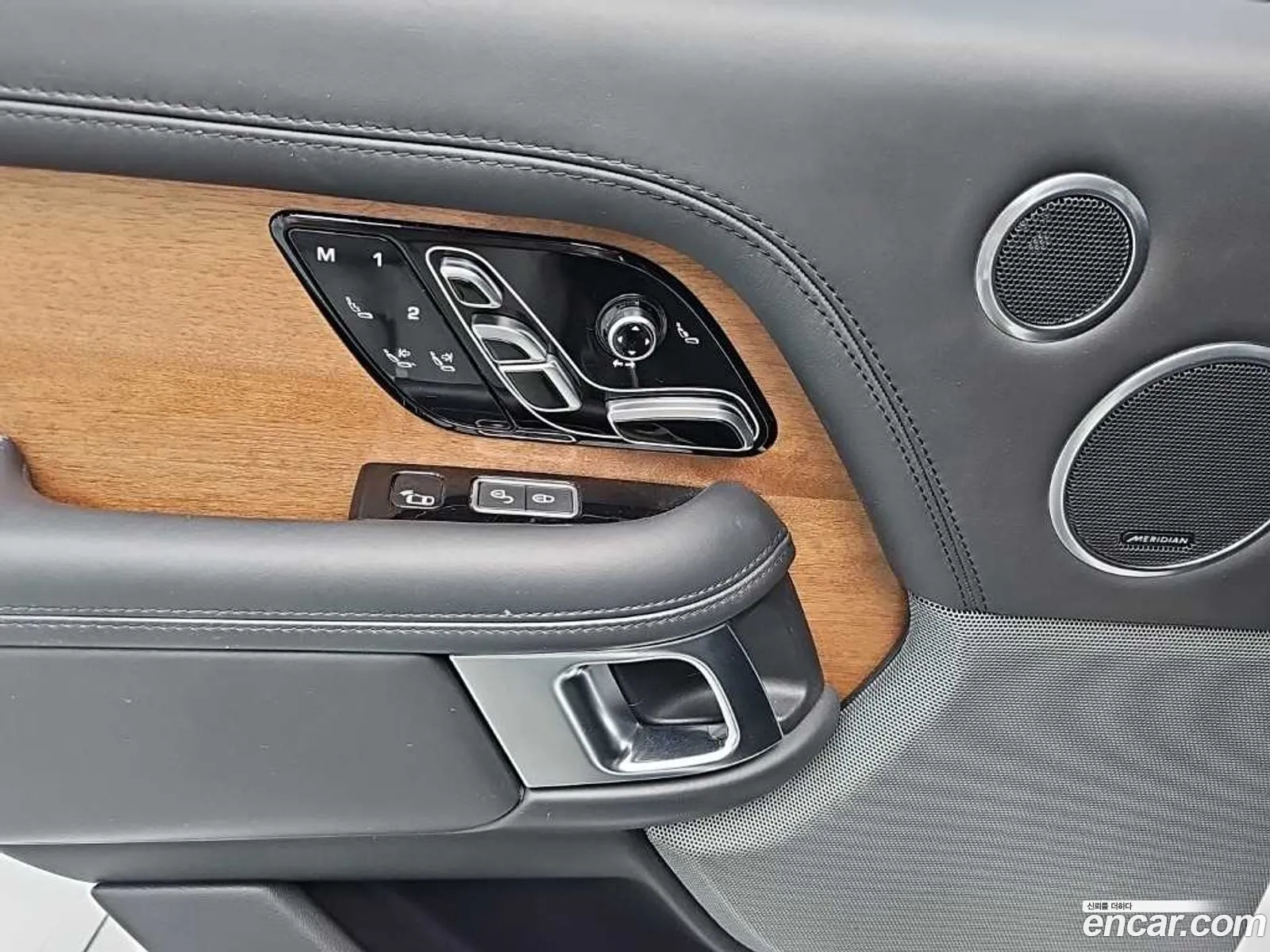 Land Rover Range Rover 2018 — 9