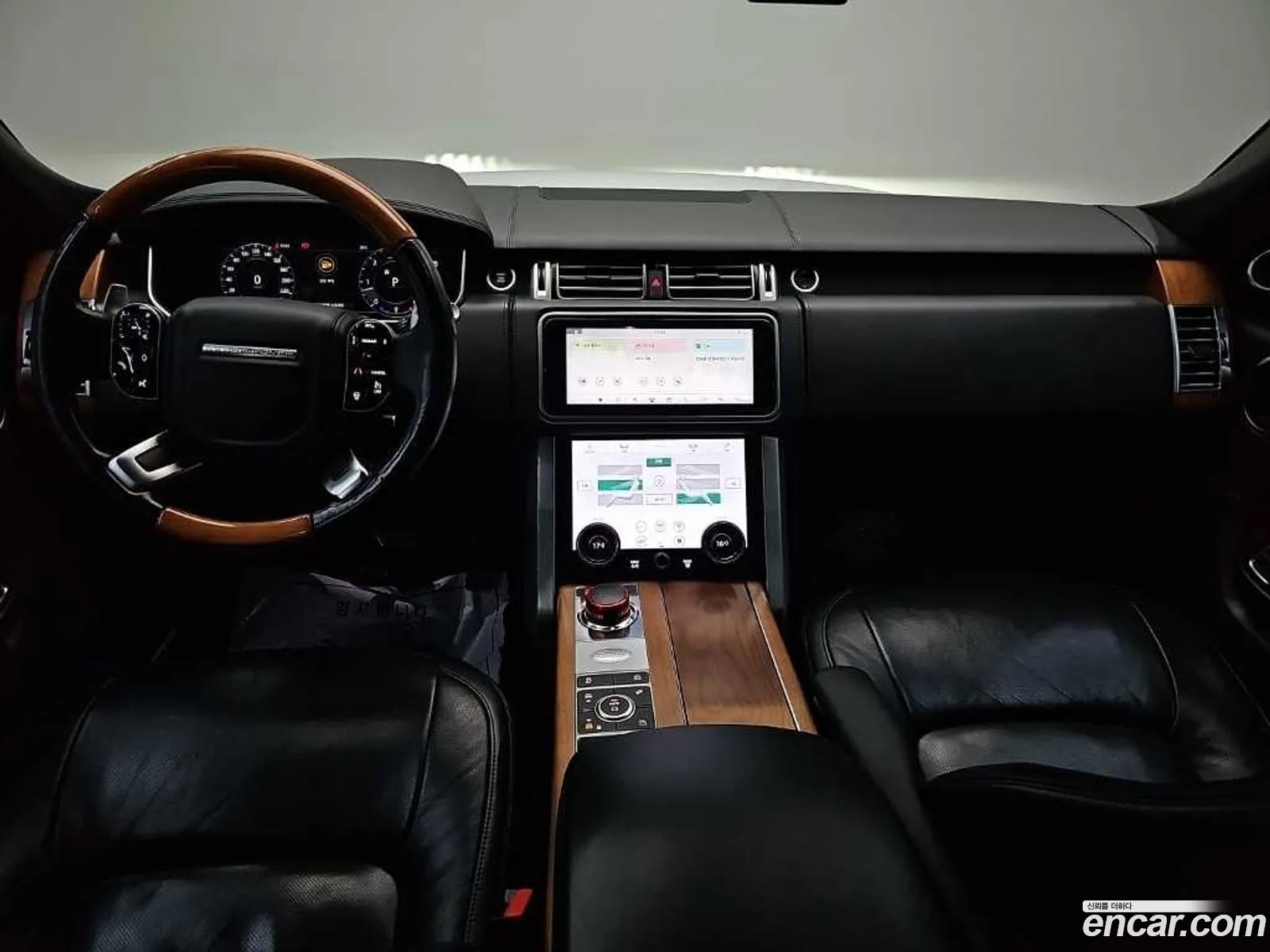Land Rover Range Rover 2018 — 12
