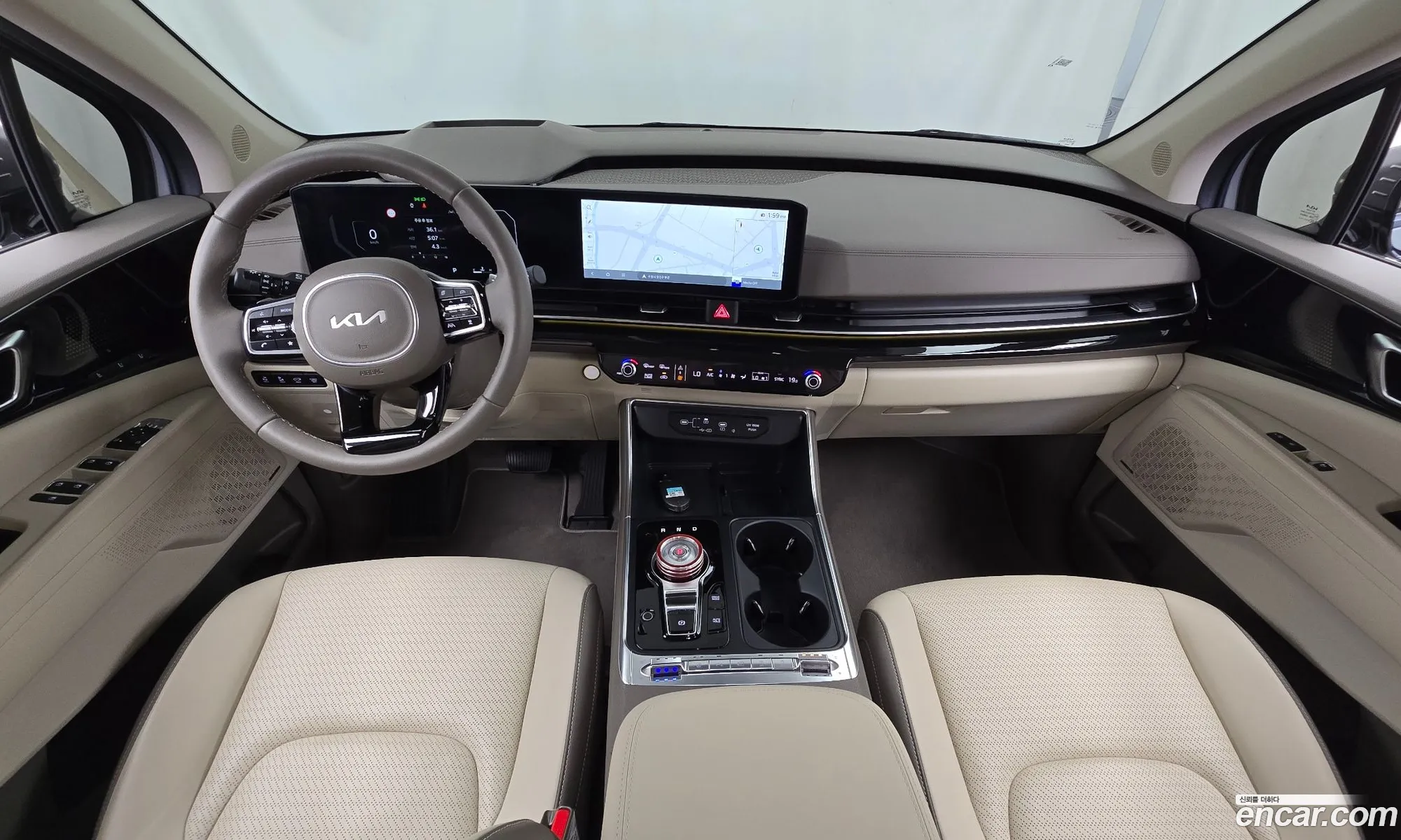 Kia Carnival 2024 — 5