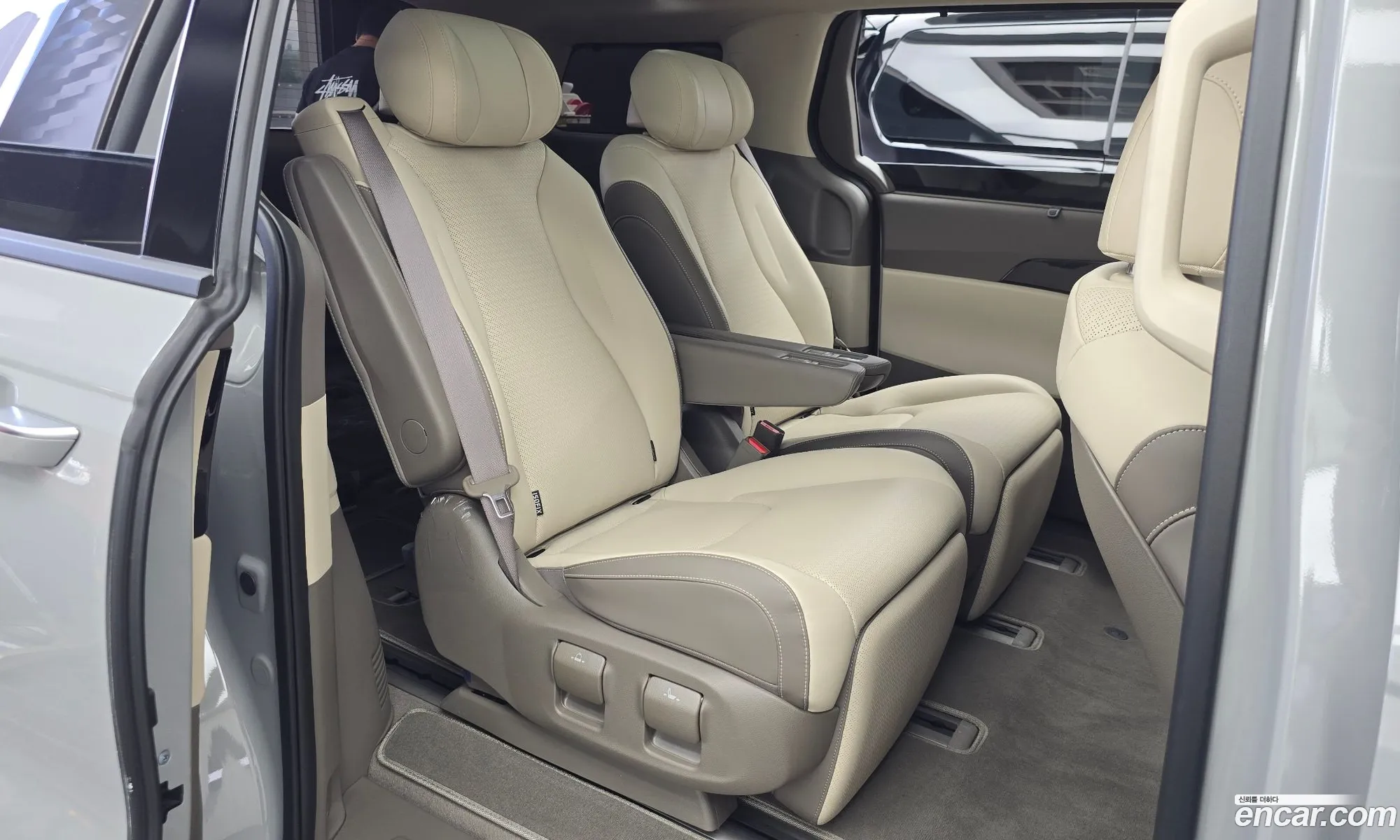 Kia Carnival 2024 — 12