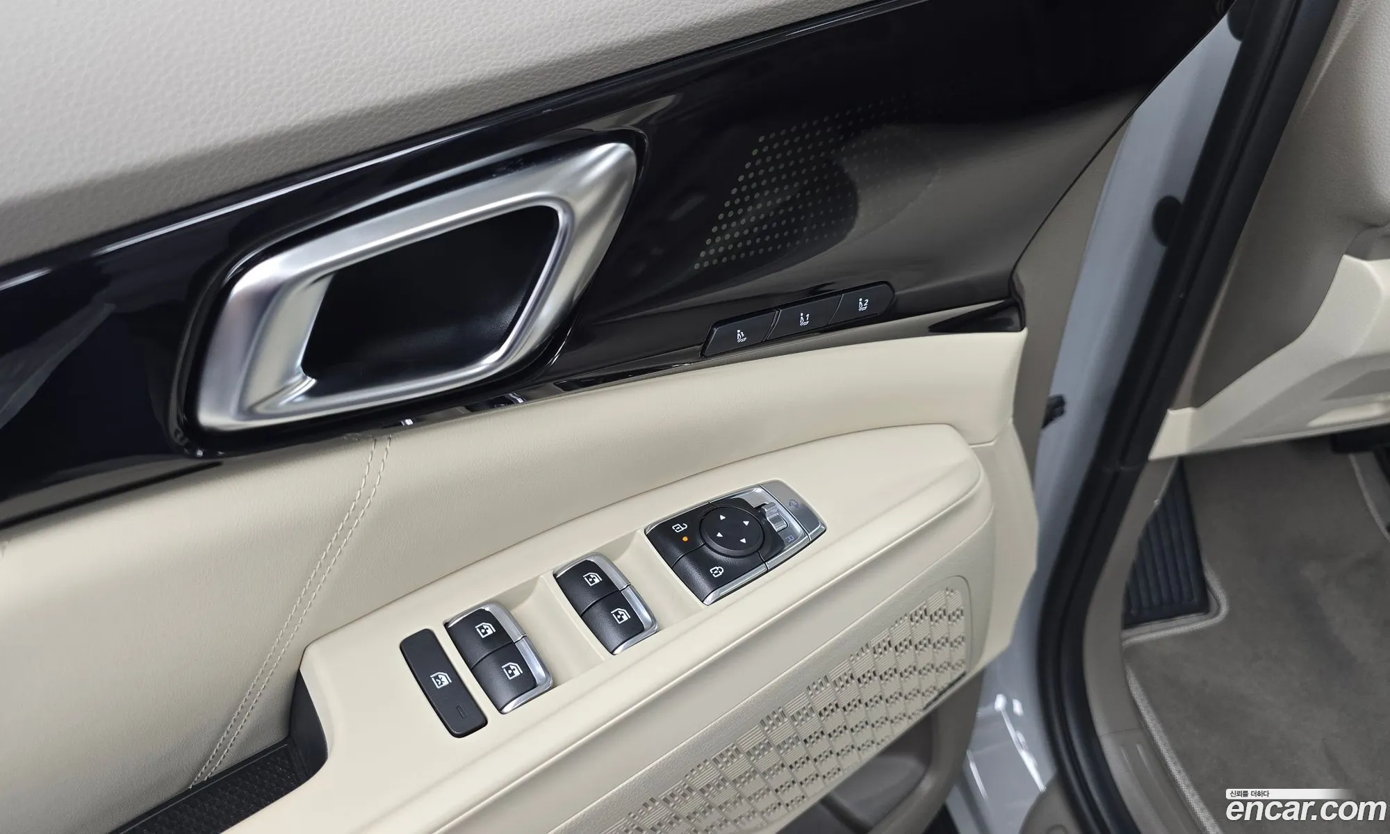 Kia Carnival 2024 — 10