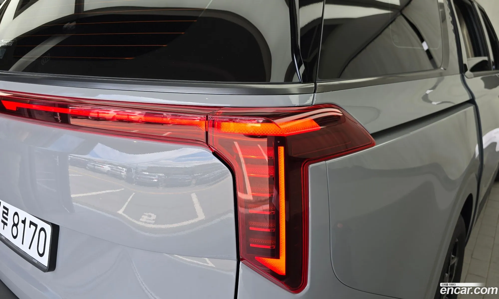 Kia Carnival 2024 — 17
