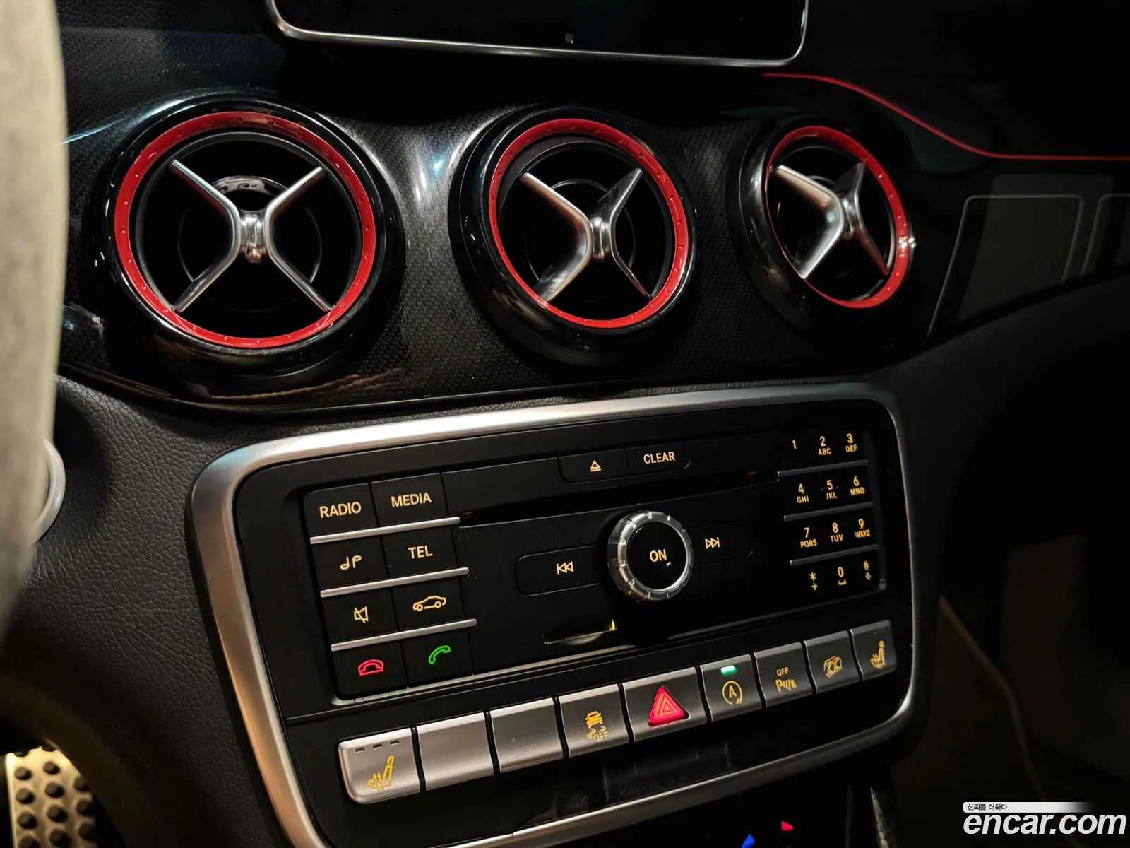 Mercedes-Benz GLA-Class X156 2018 — 14