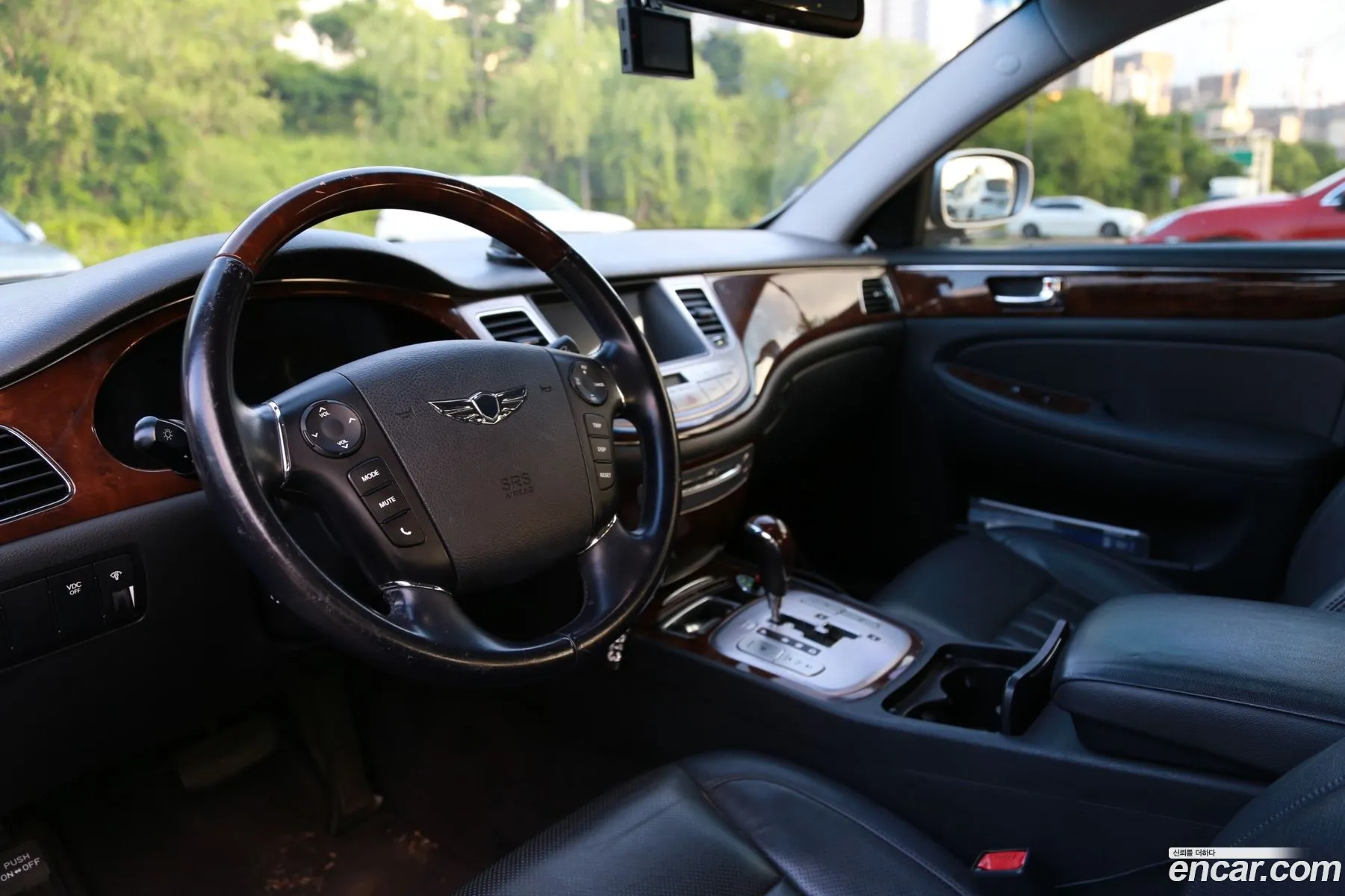 Hyundai Genesis 2010 — 7