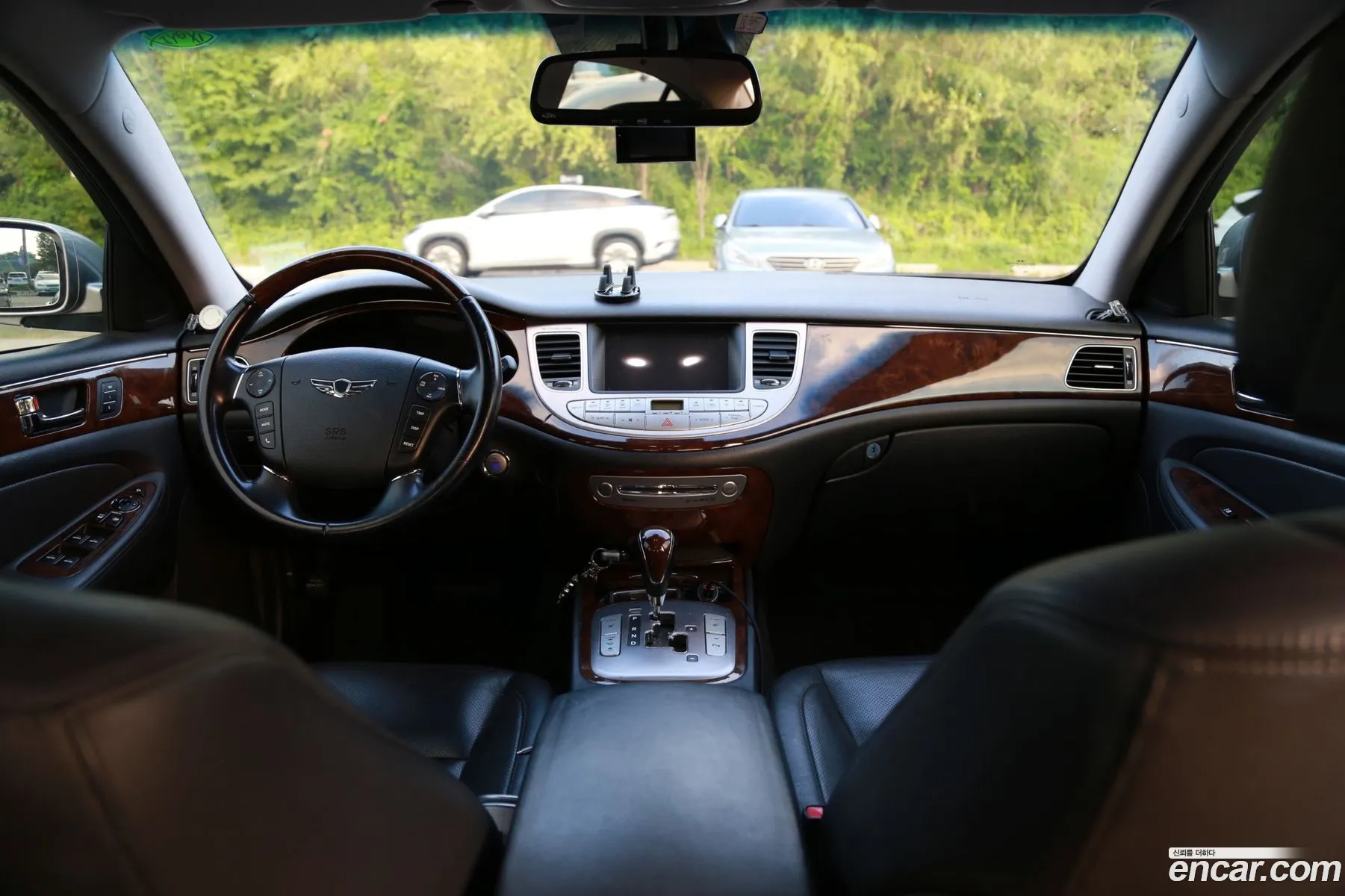 Hyundai Genesis 2010 — 13