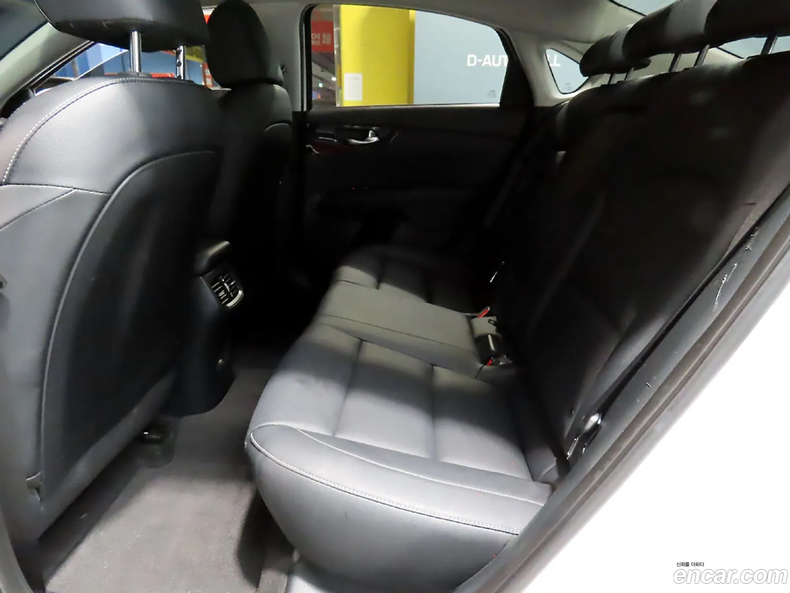 Kia K3 2023 — 14