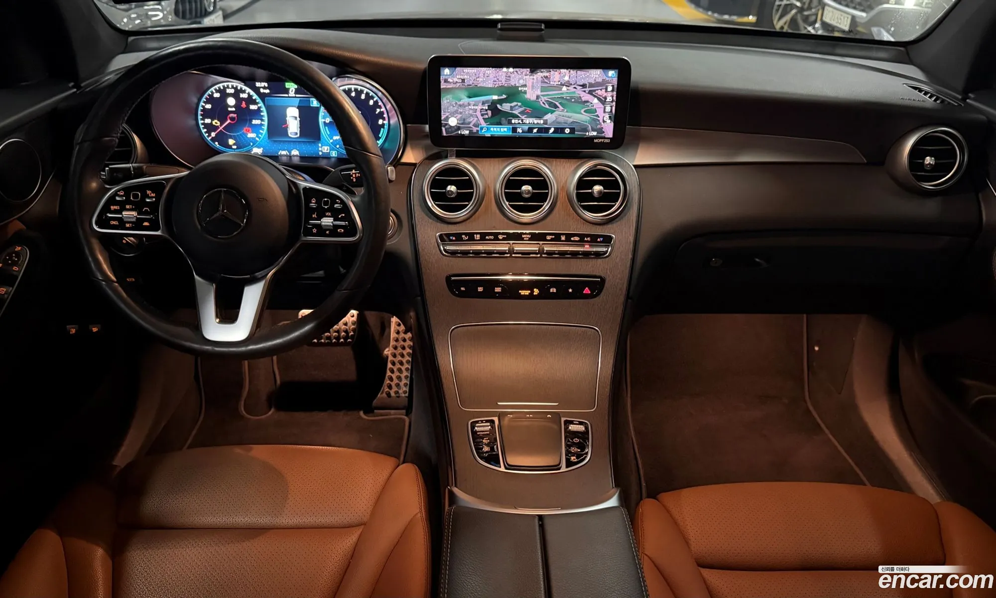 Mercedes-Benz GLC-Class X253 2021 — 17