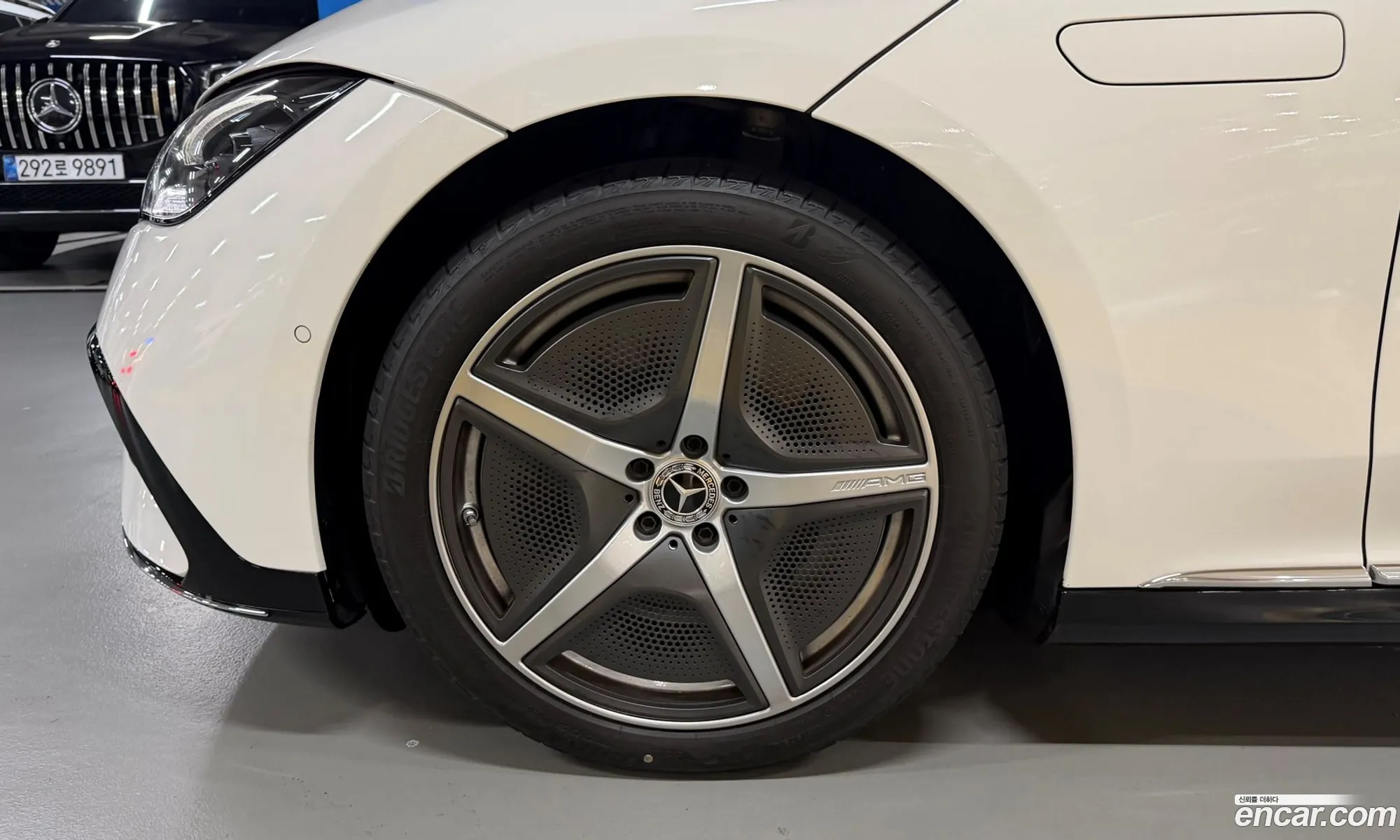 Mercedes-Benz EQE V295 2023 — 17