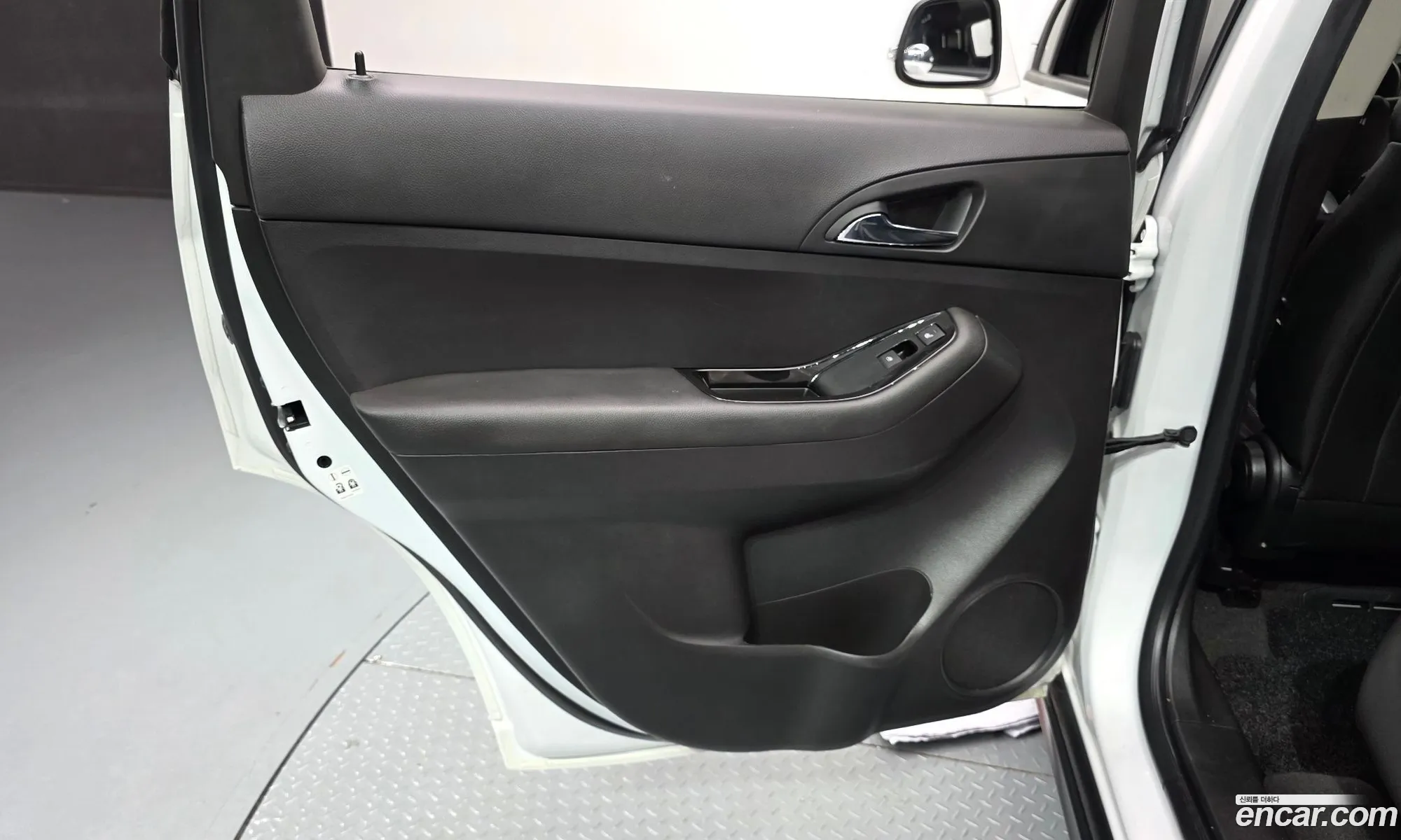 Chevrolet (GM Daewoo) Orlando 2015 — 17