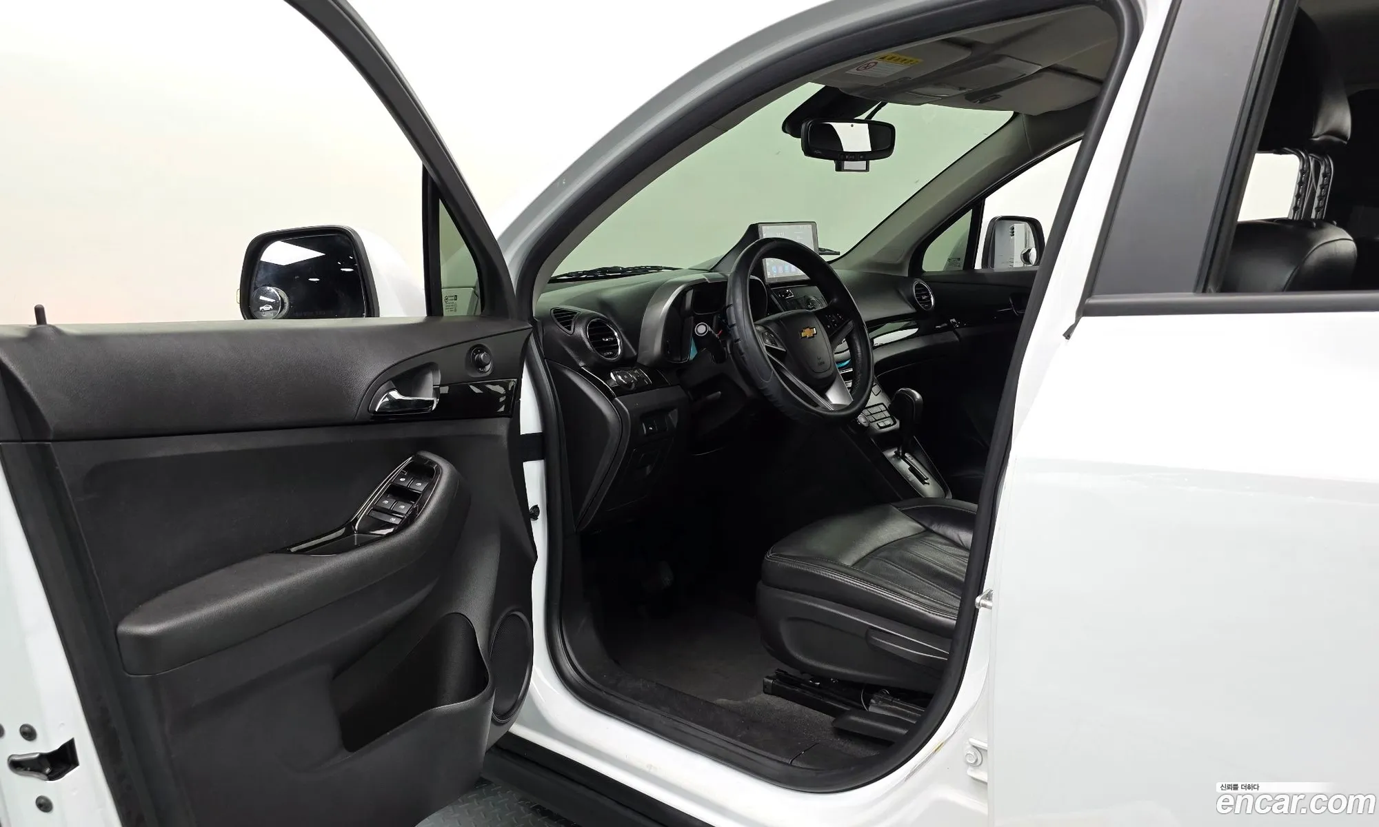 Chevrolet (GM Daewoo) Orlando 2015 — 18