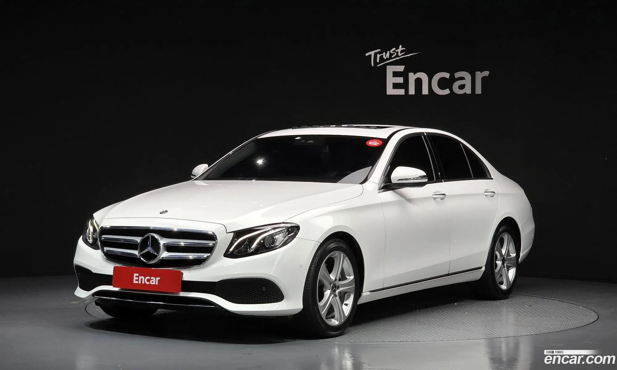 Mercedes-Benz E-Class W213 2018 WDDZF4CB4JA425734 — 24