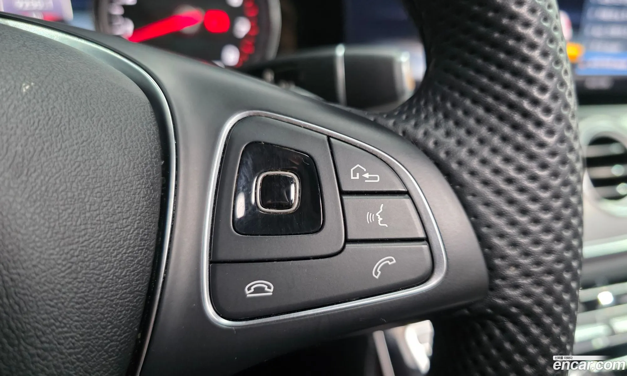 Mercedes-Benz E-Class W213 2018 WDDZF4CB4JA425734 — 21