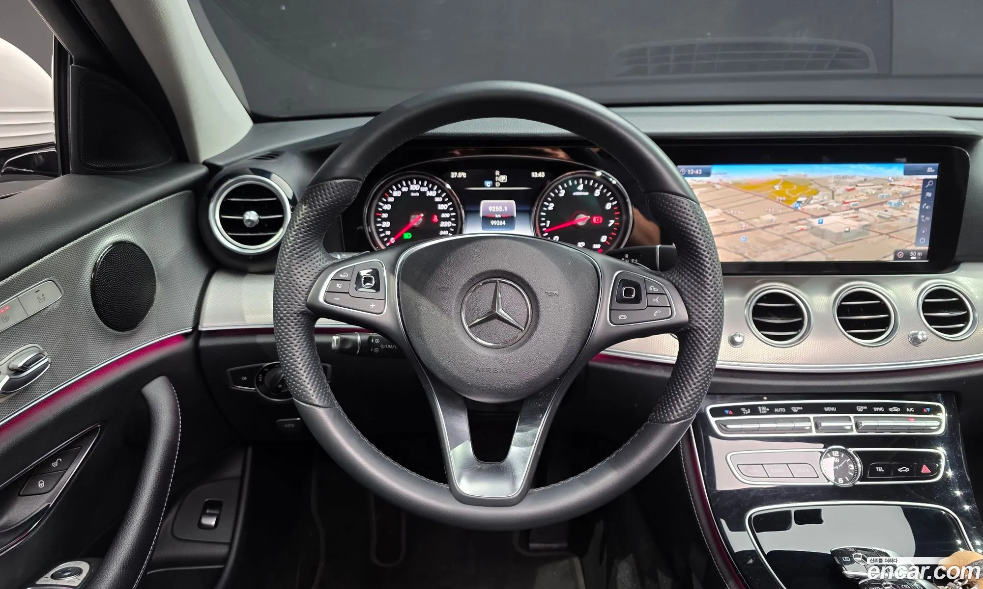 Mercedes-Benz E-Class W213 2018 WDDZF4CB4JA425734 — 29