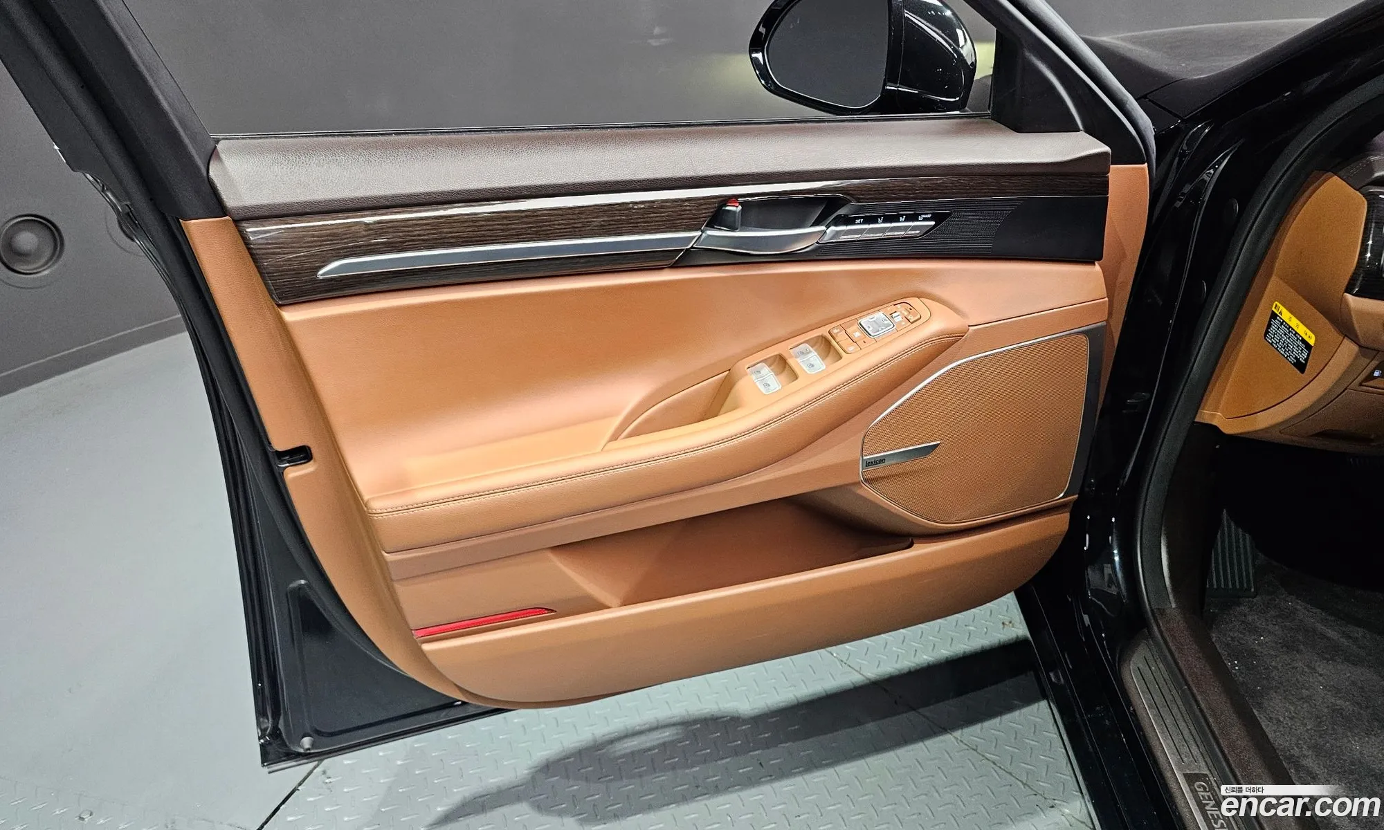 Genesis G90 2020 — 11