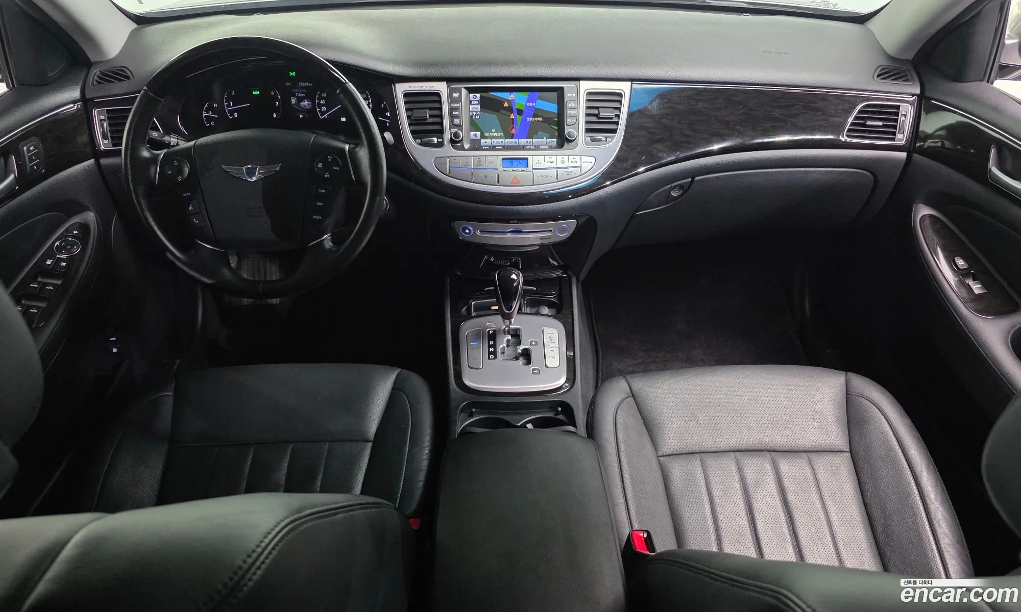 Hyundai Genesis 2011 — 8
