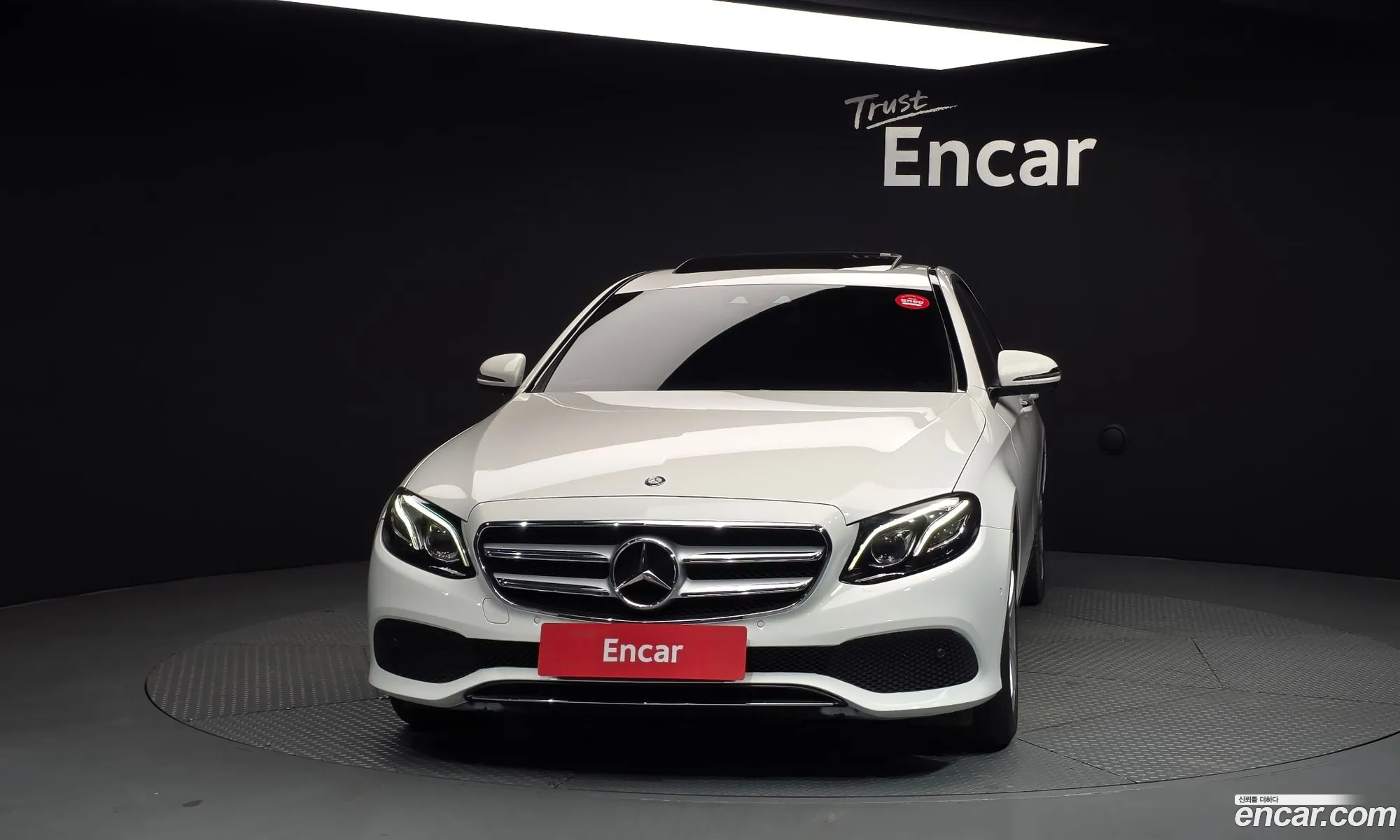Mercedes-Benz E-Class W213 2017 — 8