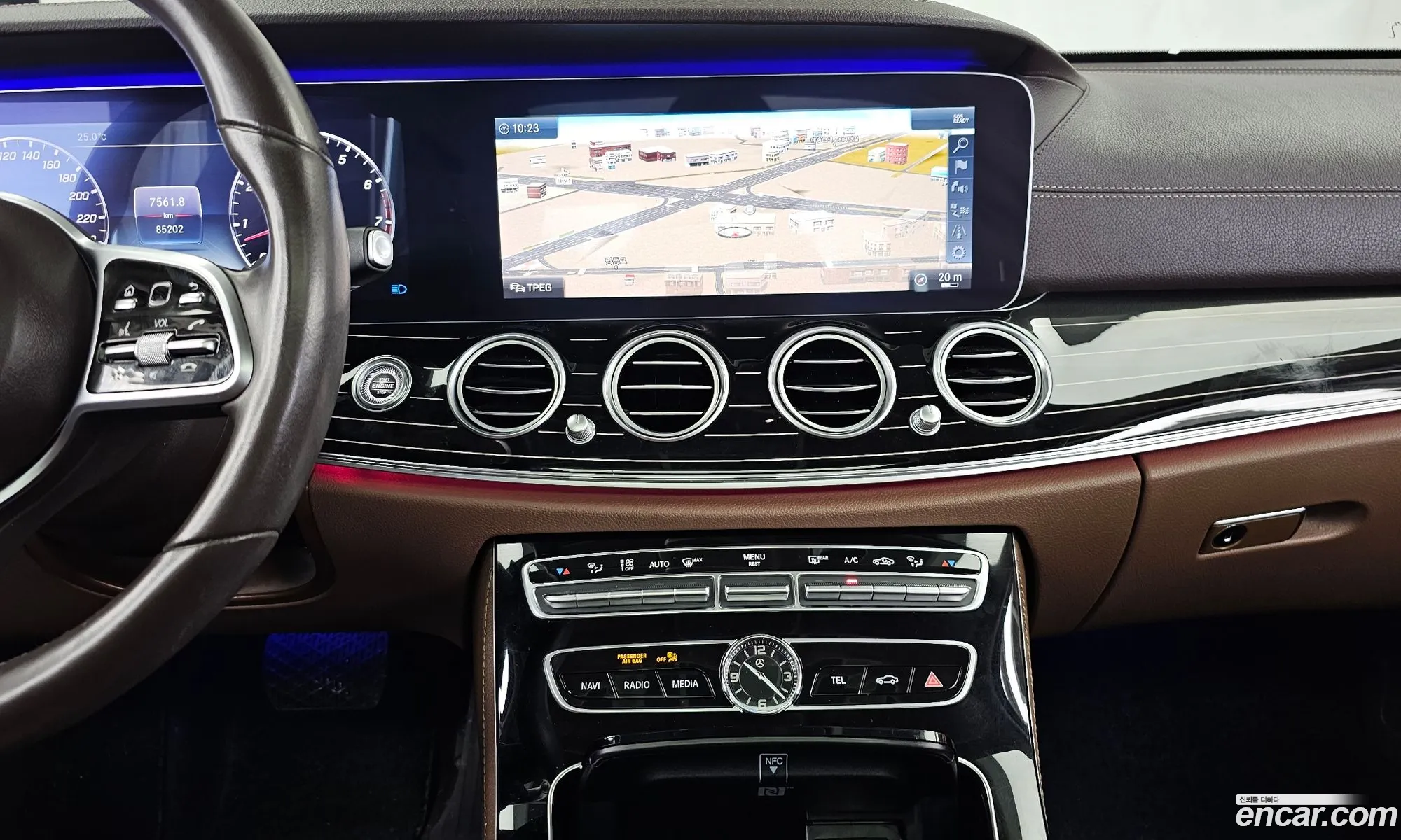 Mercedes-Benz E-Class W213 2019 WDDZF6JB9KA587021 — 14