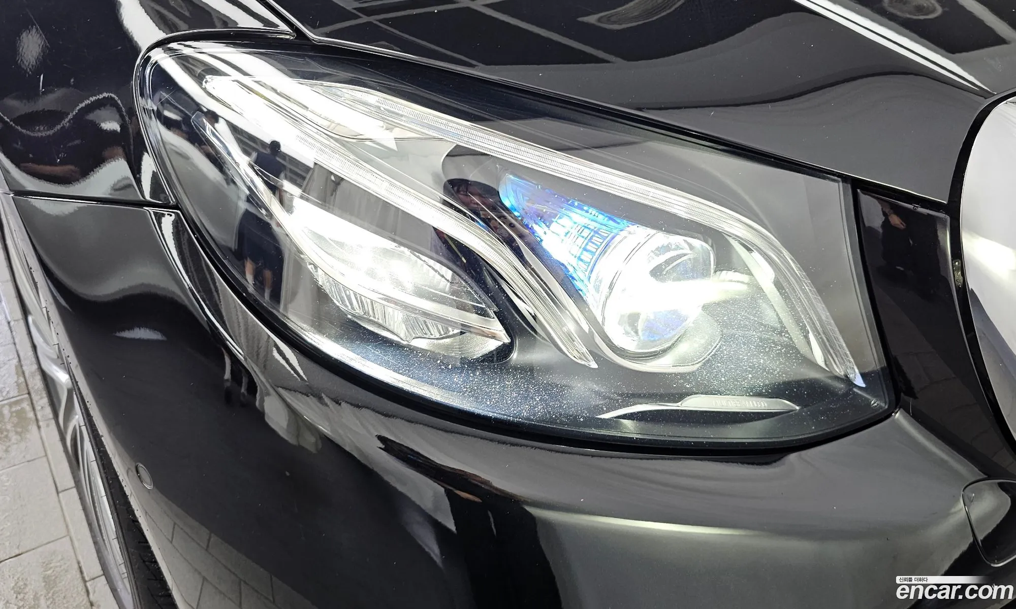 Mercedes-Benz E-Class W213 2019 WDDZF6JB9KA587021 — 8