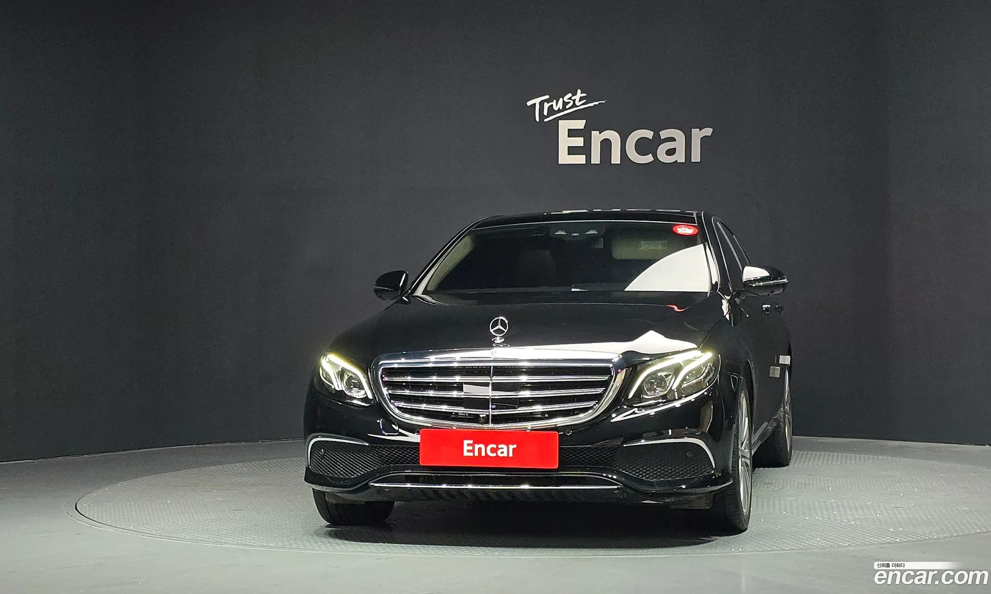 Mercedes-Benz E-Class W213 2019 WDDZF6JB9KA587021 — 20